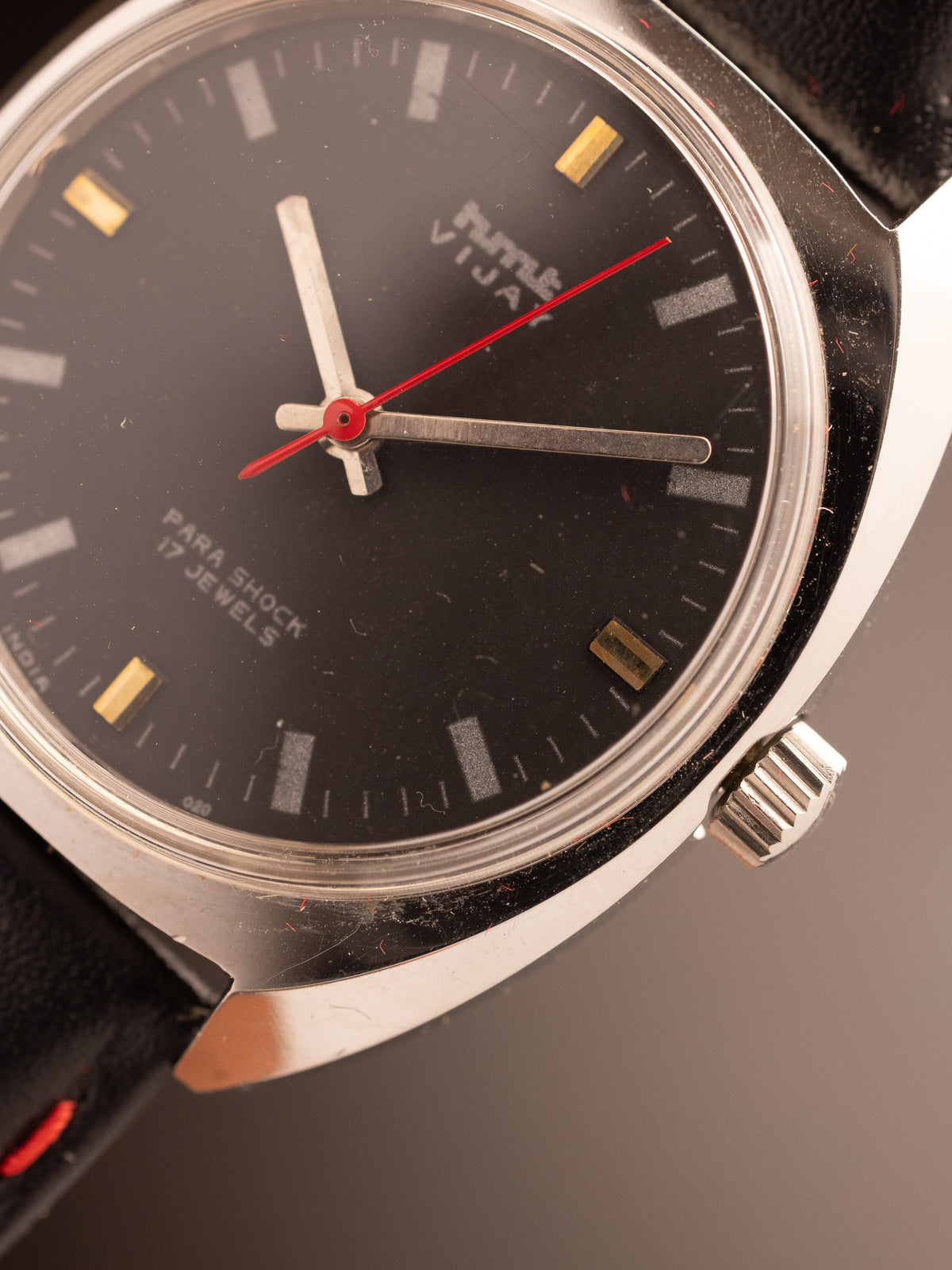 HMT Vijay Single Tone Black Dial Gold Indices Super Mint ( 040106 )