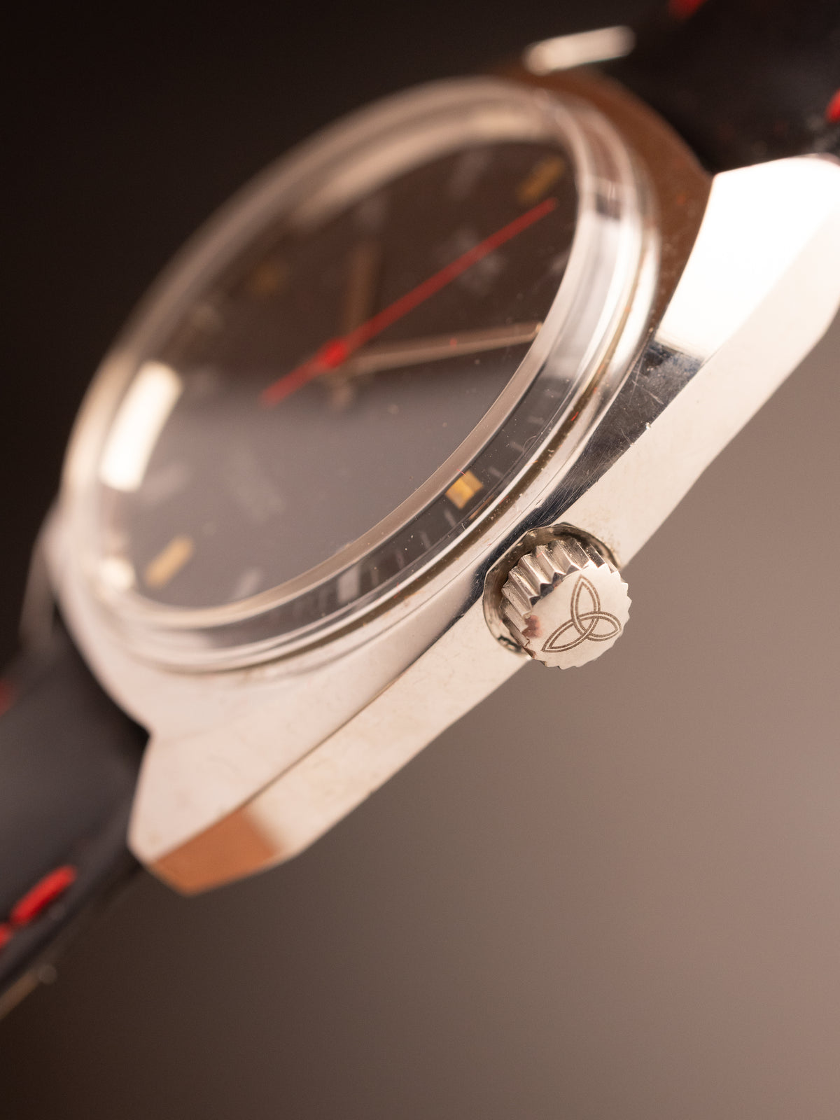 HMT Vijay Single Tone Black Dial Gold Indices Super Mint ( 040106 )
