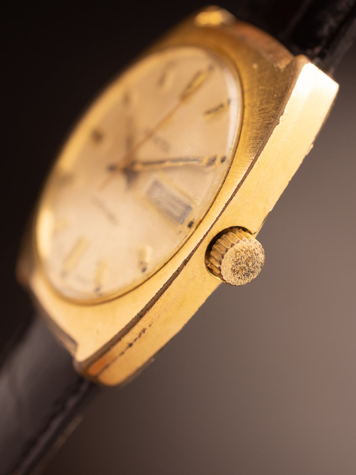 Invicta Automatic Day Date Gold Vintage Super Rare ( 26881 )