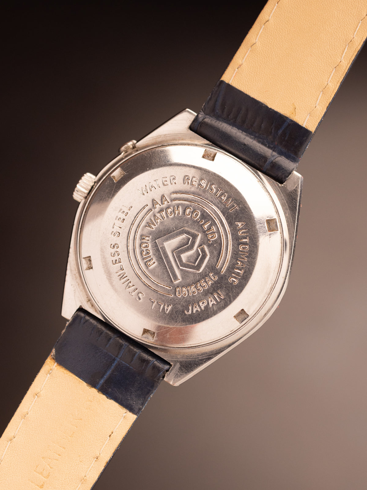 Ricoh Crystal Sakura Gold Dial Geometric Case ( 061535AC )