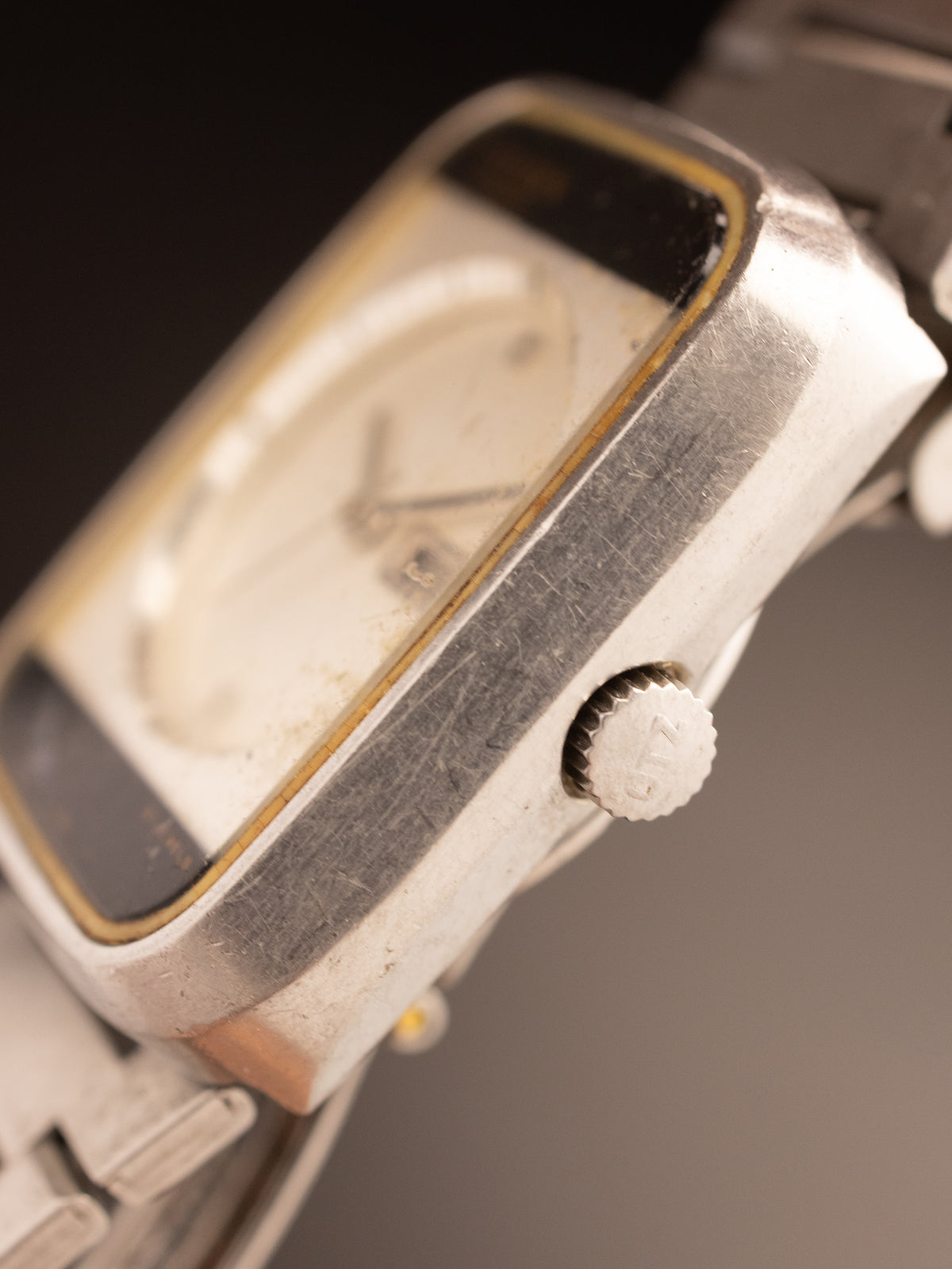 Citizen Vintage Tank Dual Tone Dial Rare 90602628 ( 4-662148K )