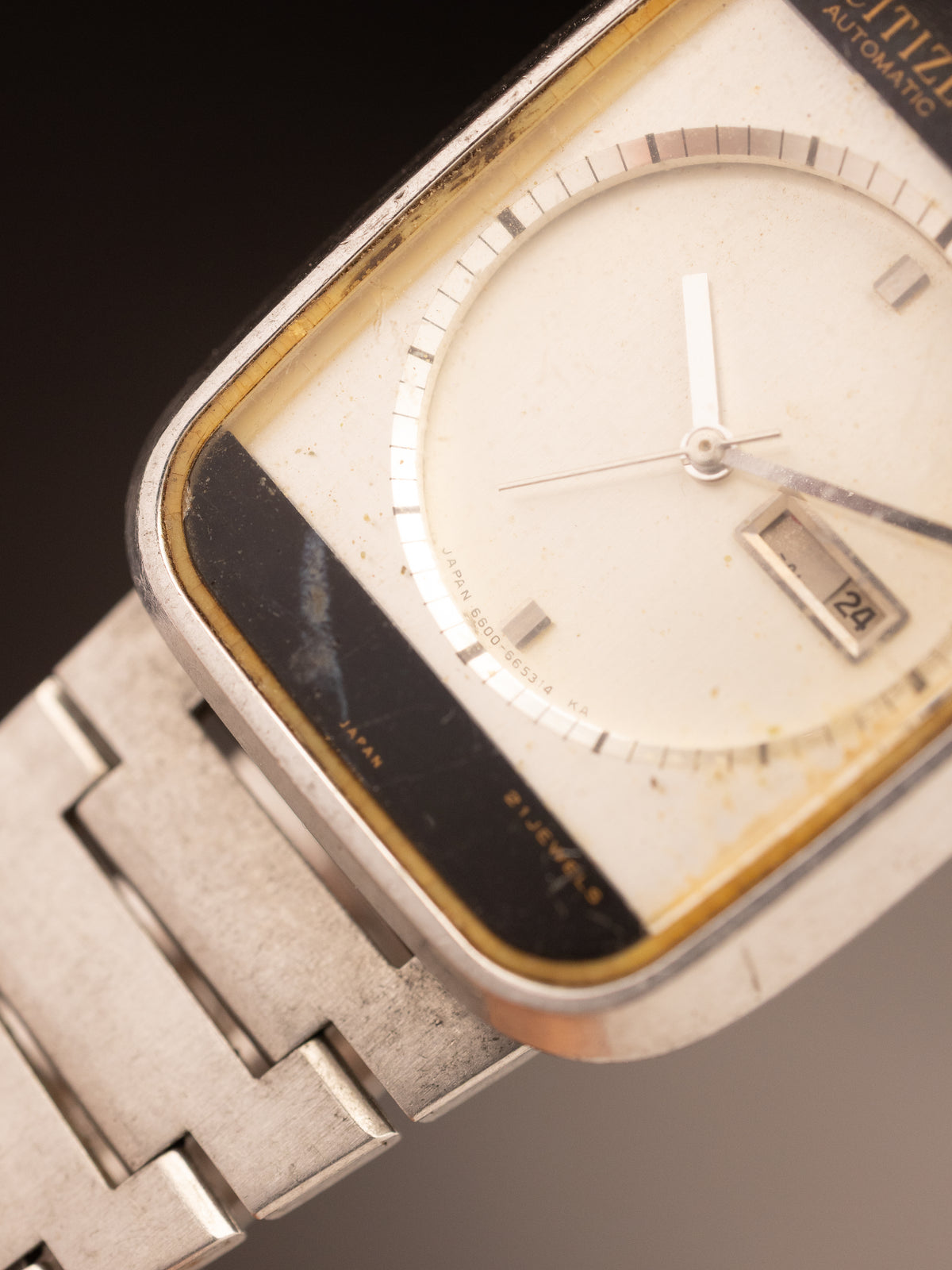 Citizen Vintage Tank Dual Tone Dial Rare 90602628 ( 4-662148K )