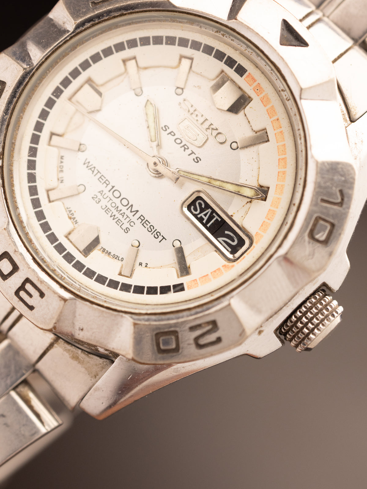 Seiko 5 Sports Automatic TBC SNZH20 ( 7S36-02L0 ) Replaced Back Crystal