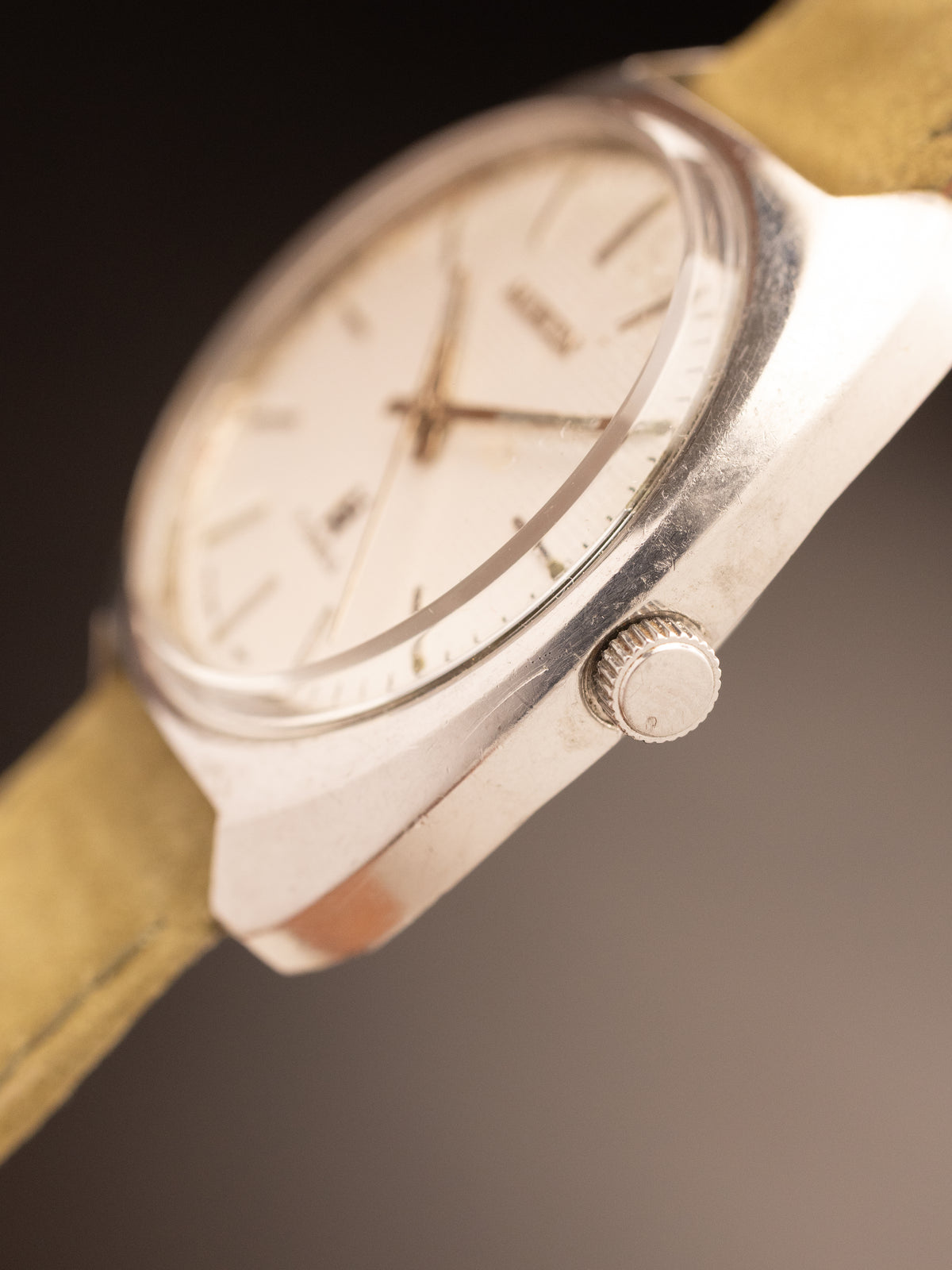 Allwyn Manual Wind White Textured Dial ( Y380-8150 )