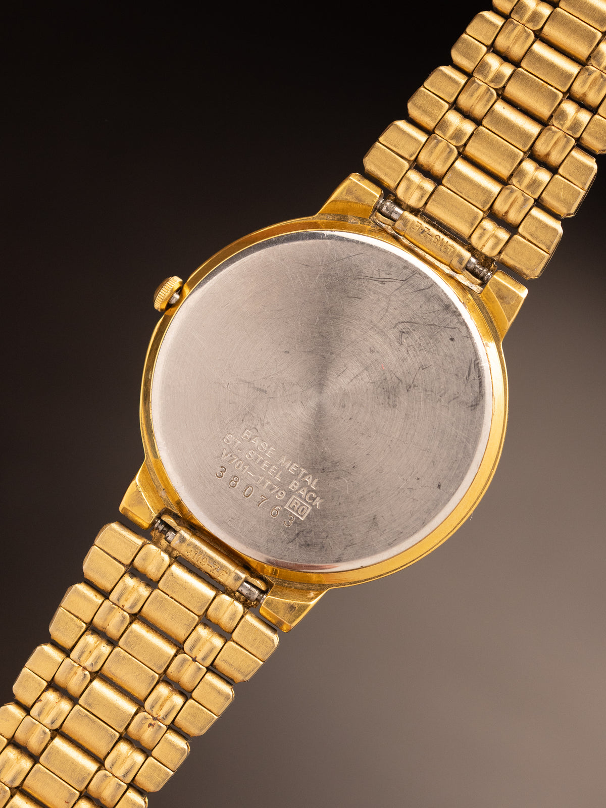 Seiko Quartz Gold 380763 ( V701-1T79 )