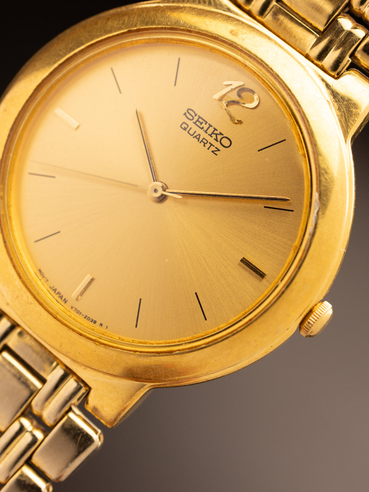 Seiko Quartz Gold 380763 ( V701-1T79 )