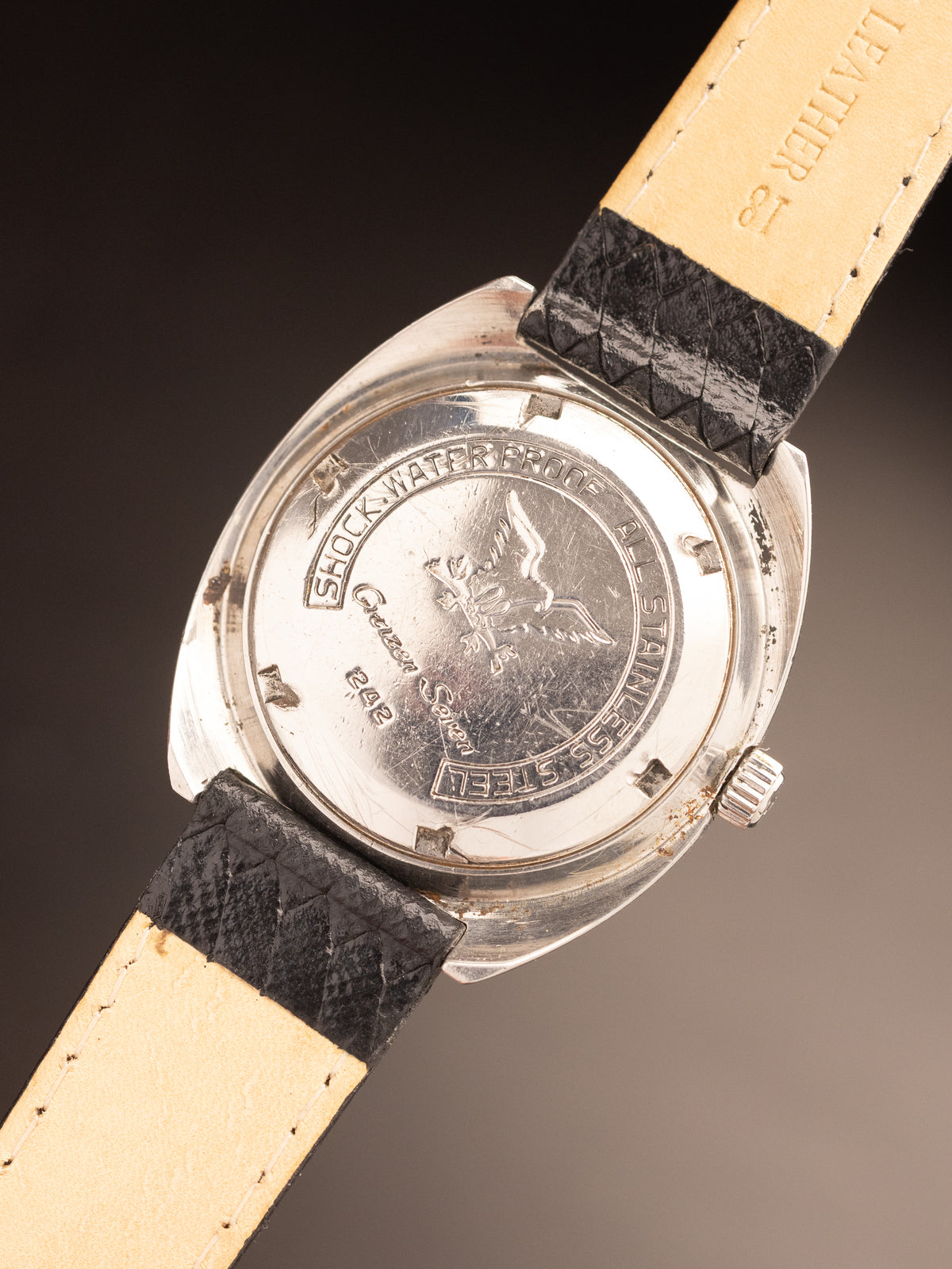 Citizen V2 Dater Cream White Dial ( 242 )