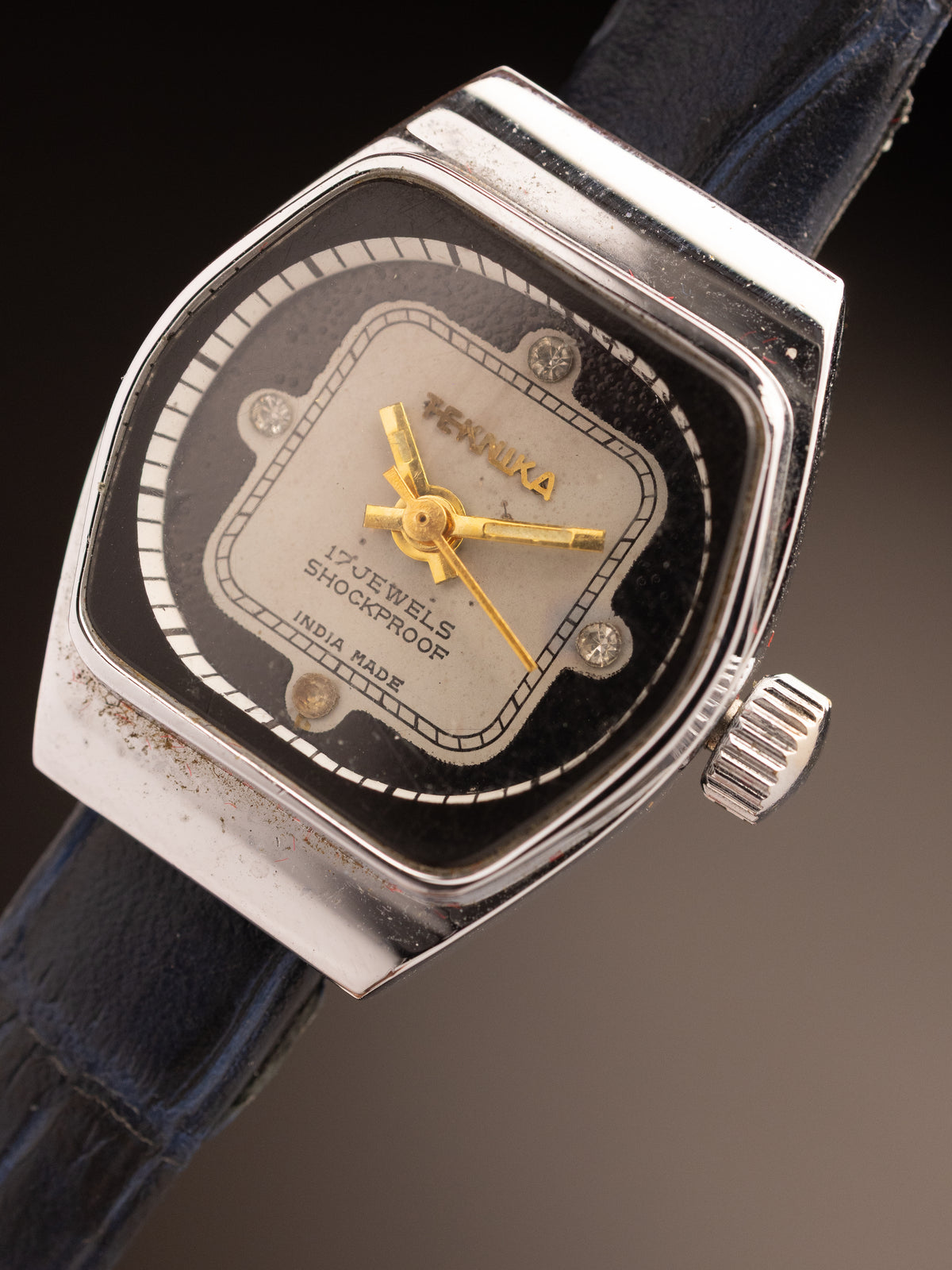 Tekinika Ladies NOS Diamond Dial Black Strap ( ref Unknown )