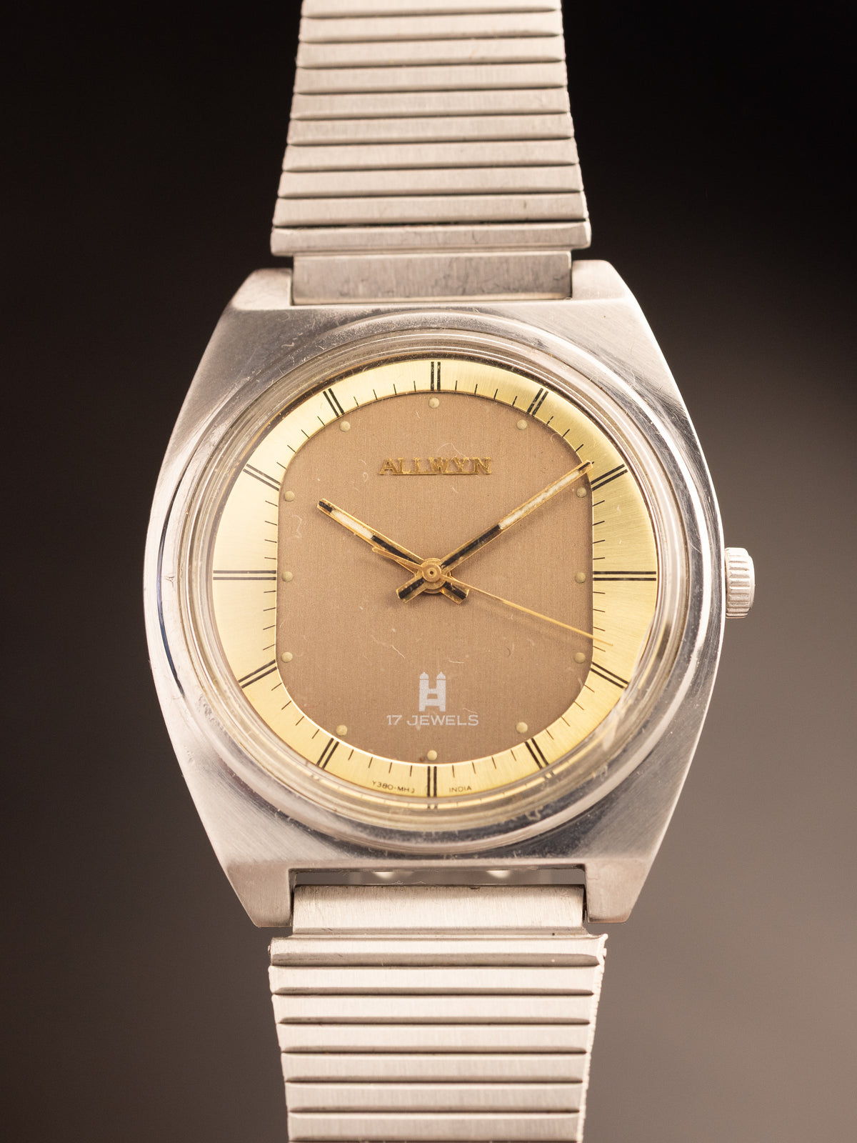 Allwyn Manual Wind Brown Gold Dial Super Mint 000182 ( Y380-8030 )