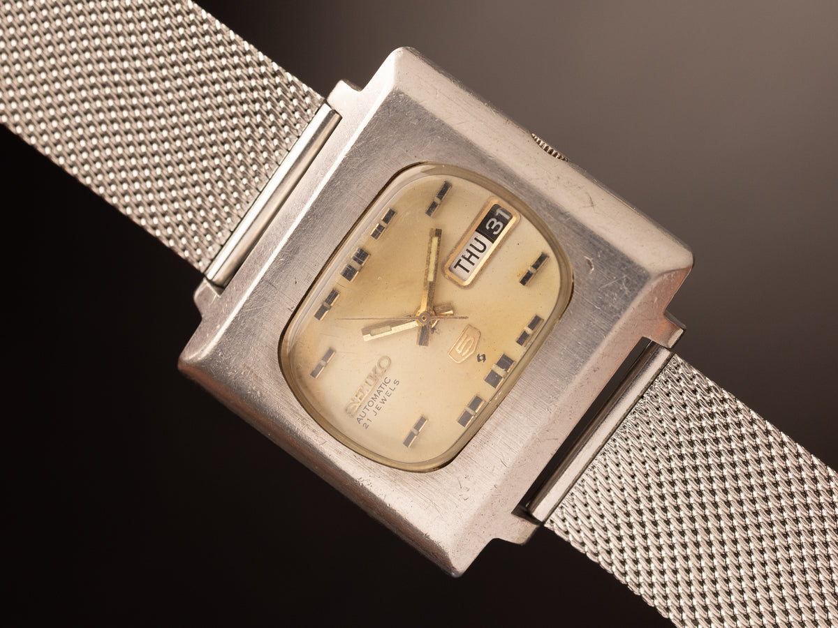 Seiko 5 Hi Beat TV Dial 281225 (6119-5401 )