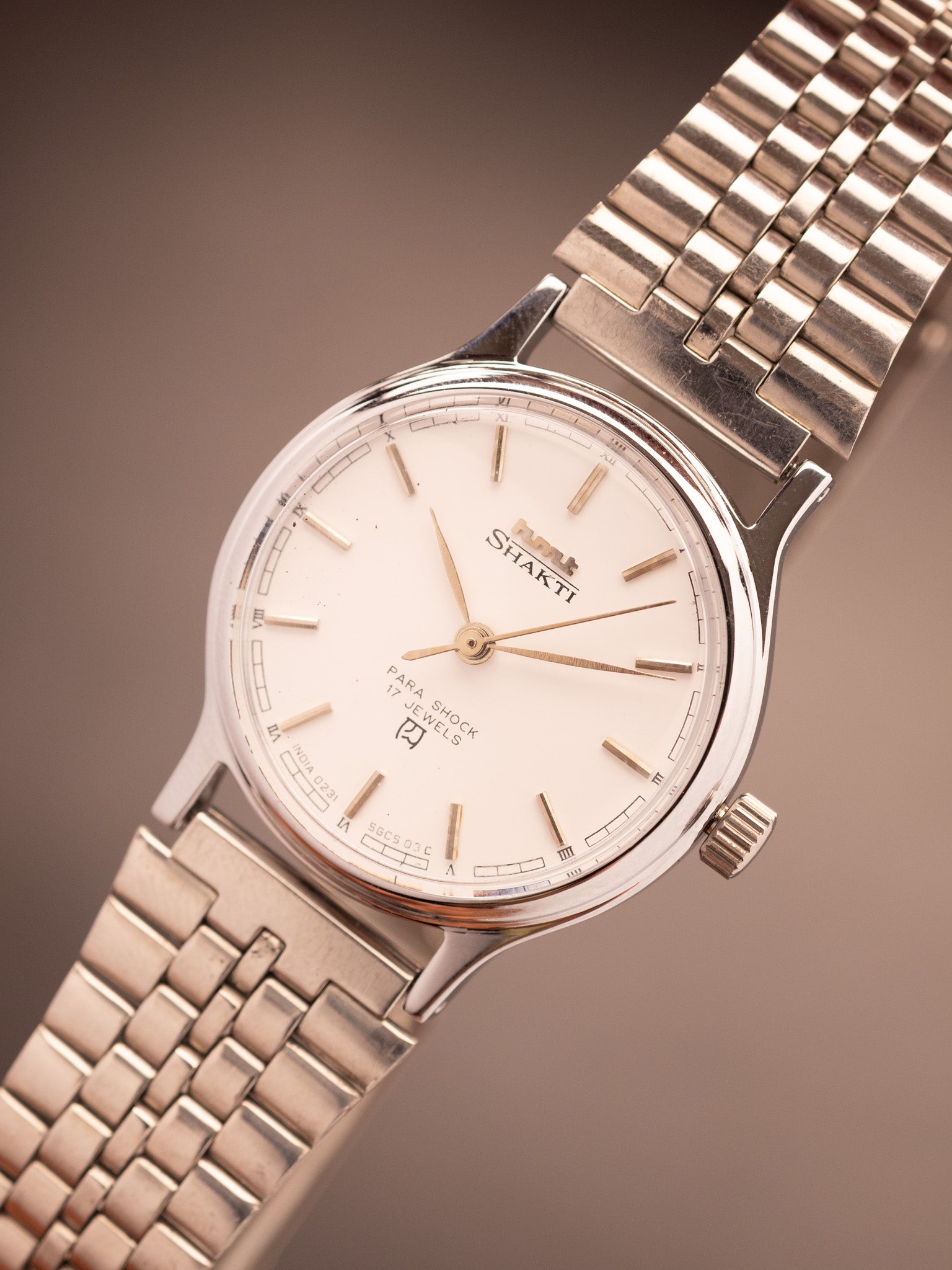 Raketa TV Dial (Ref. 386) (32mm; Manual) – The Revolver Club
