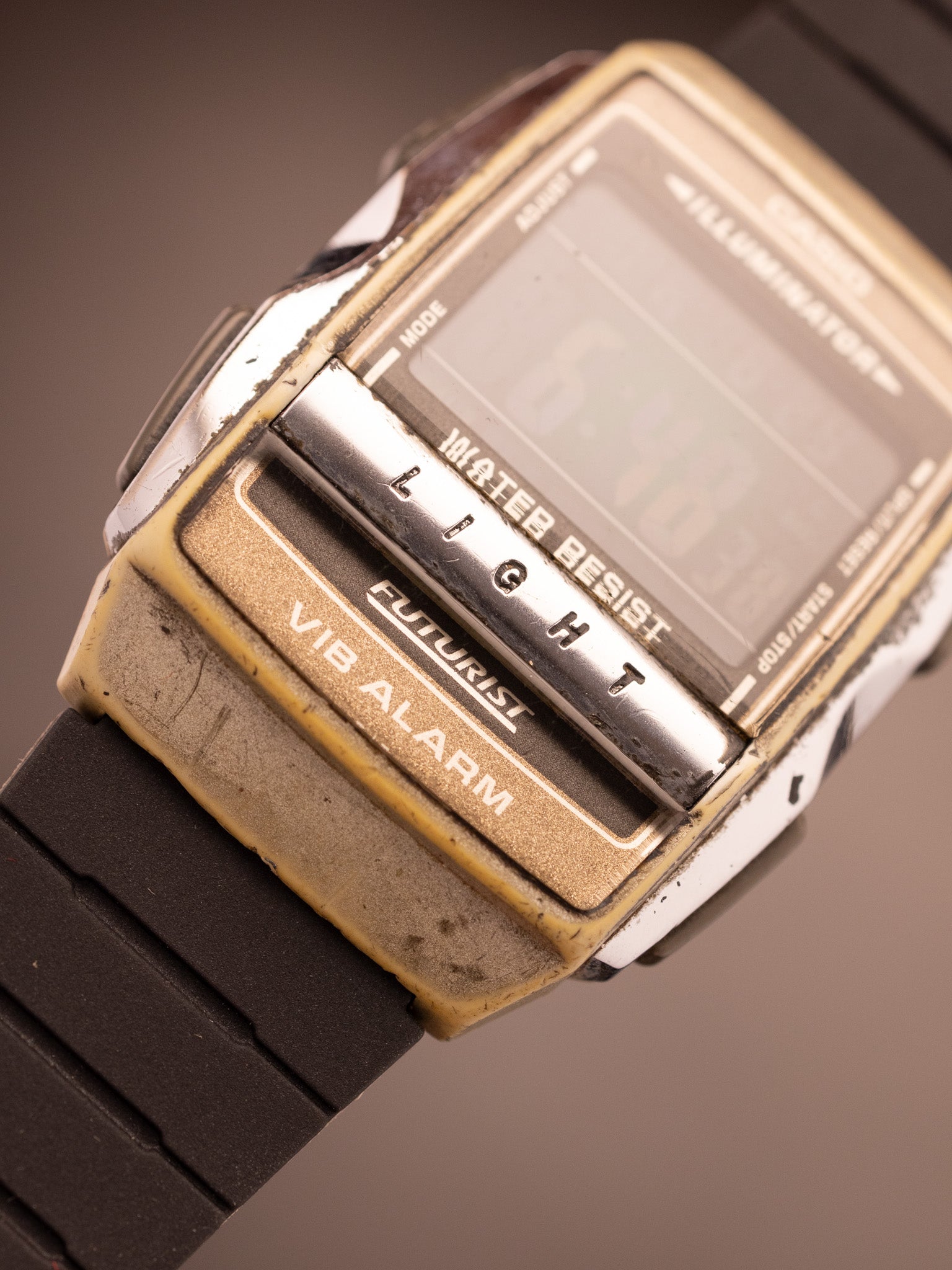 Casio A220 Futurist with VIB Alarm collectable (Ref. 1922) (33mm; Digital) (Rare)