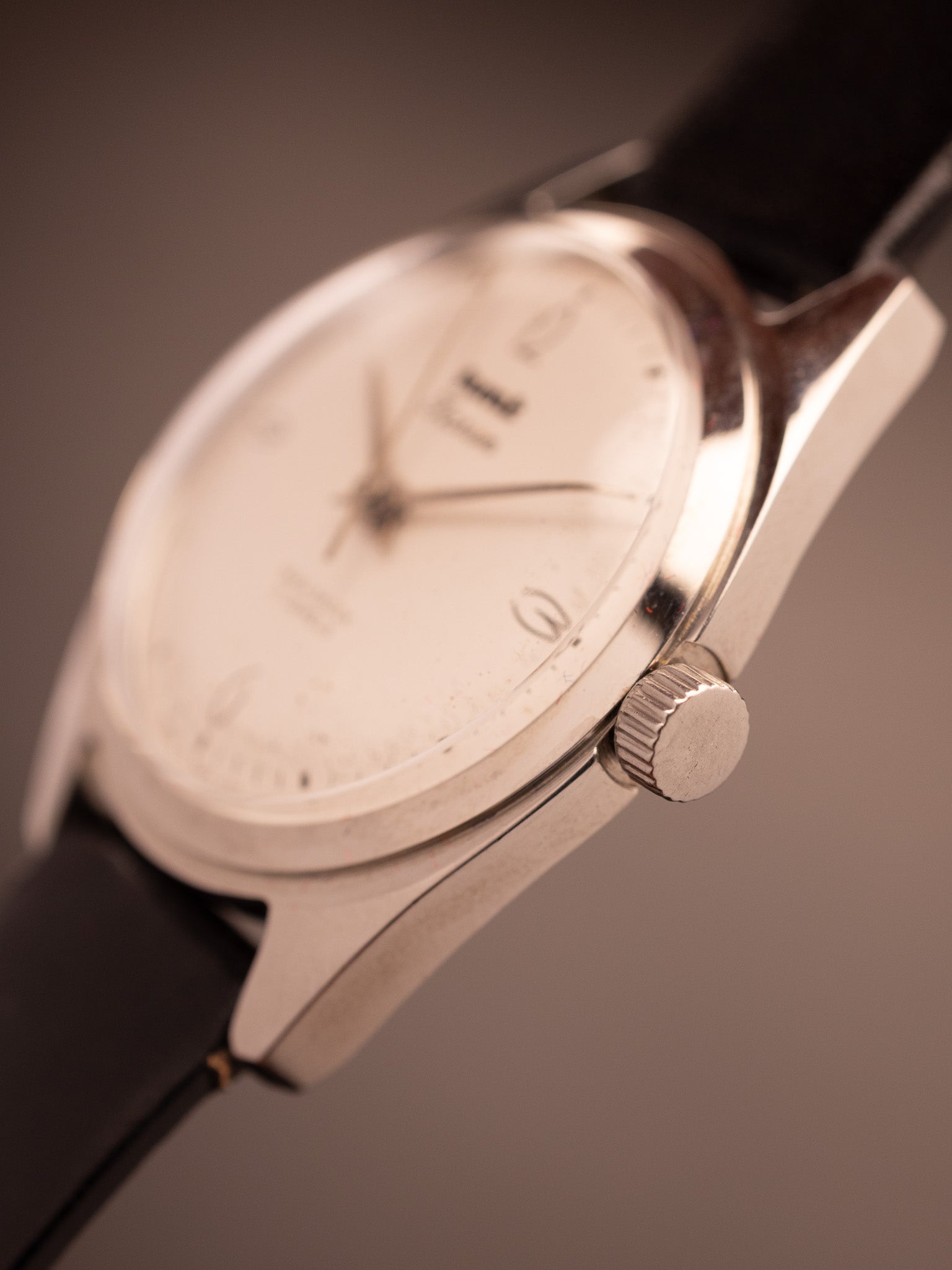 HMT Tarun Art Deco NOS (Ref. 051286) (35mm; Manual) (Rare)