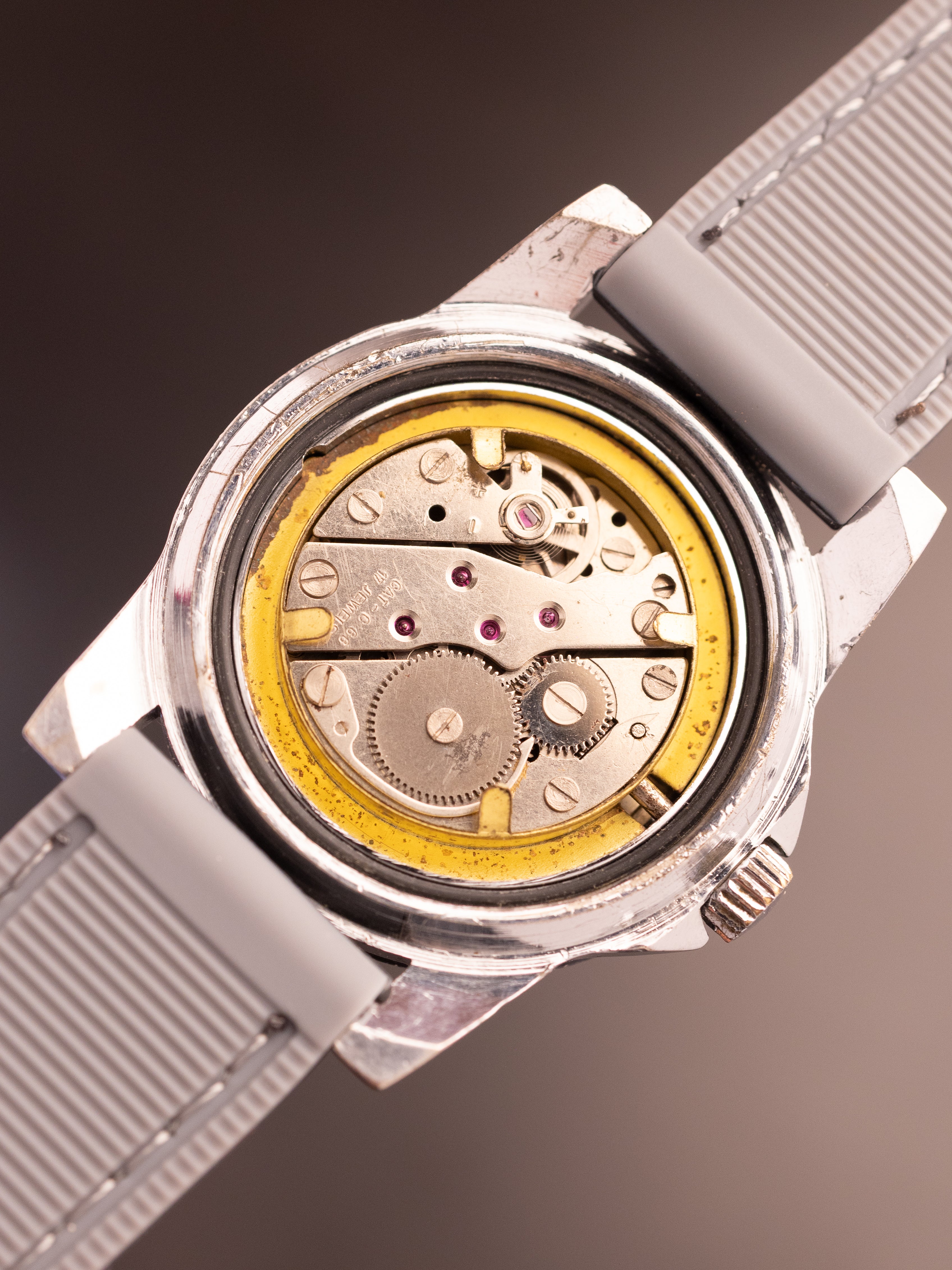 Mortima 17 Jewels Super Datomatic Diver (Ref. ) (37mm; Automatic) (Rare)