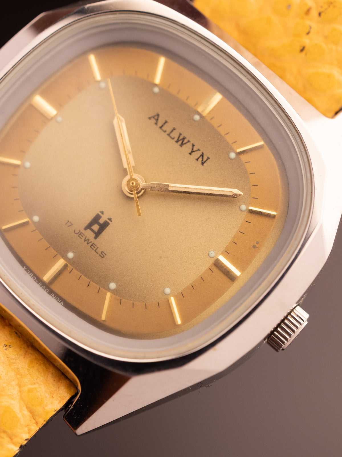 Allwyn (Ref. Y380-5010) (36mm; Manual)