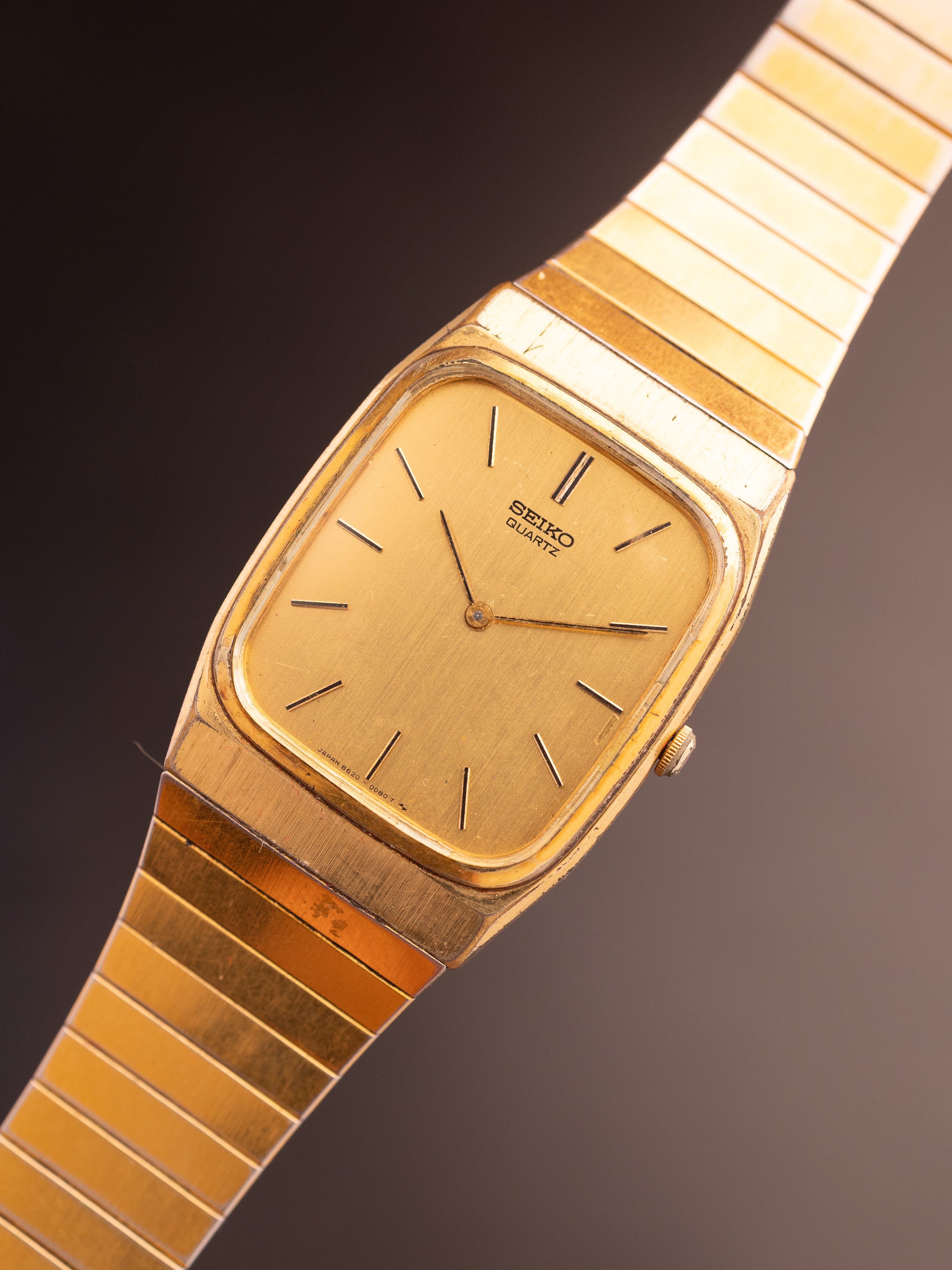 Seiko JDM Gold 290669 (Ref. 8620-5030 R0) (28mm; Quartz)