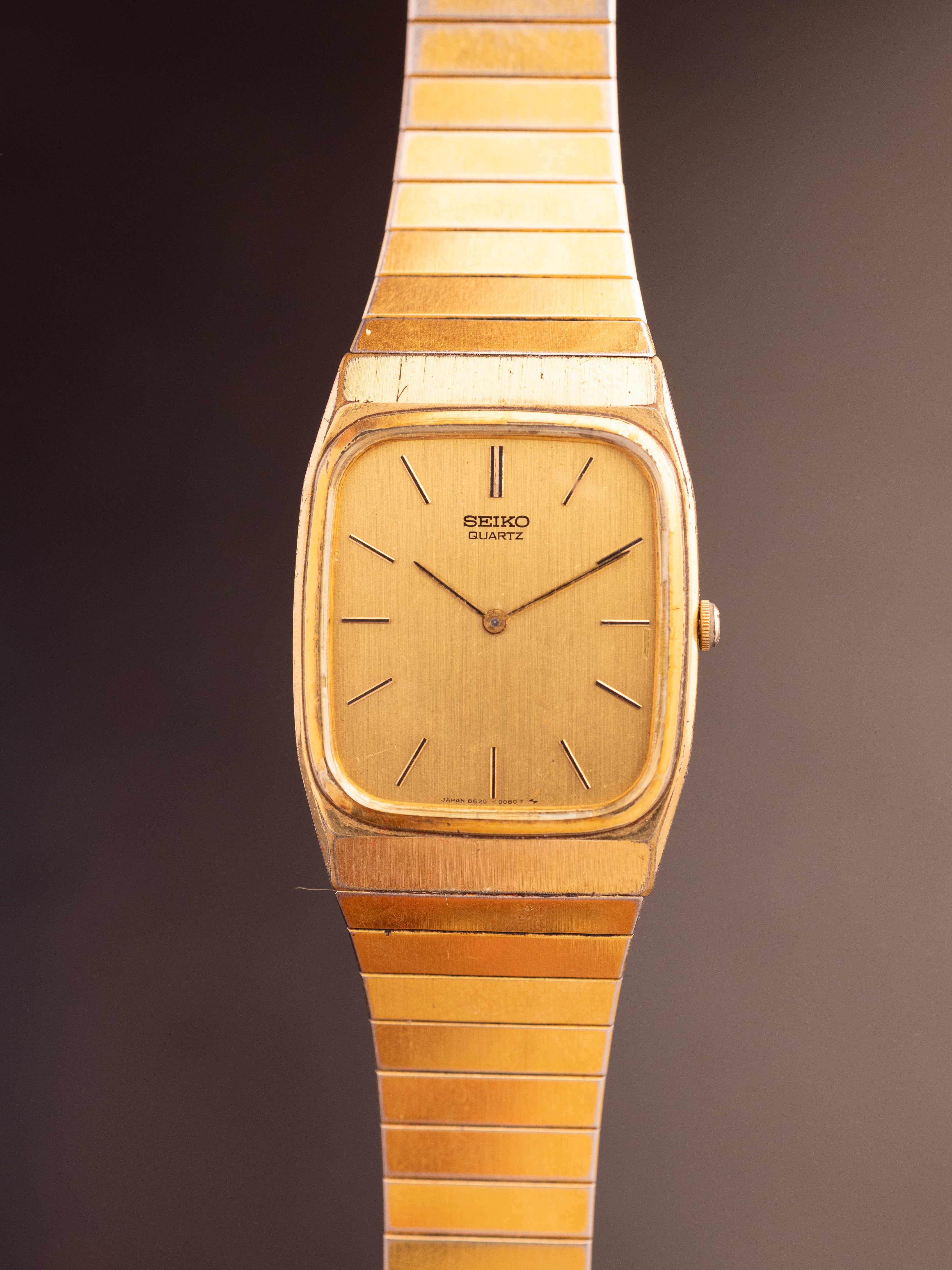 Seiko JDM Gold 290669 (Ref. 8620-5030 R0) (28mm; Quartz)