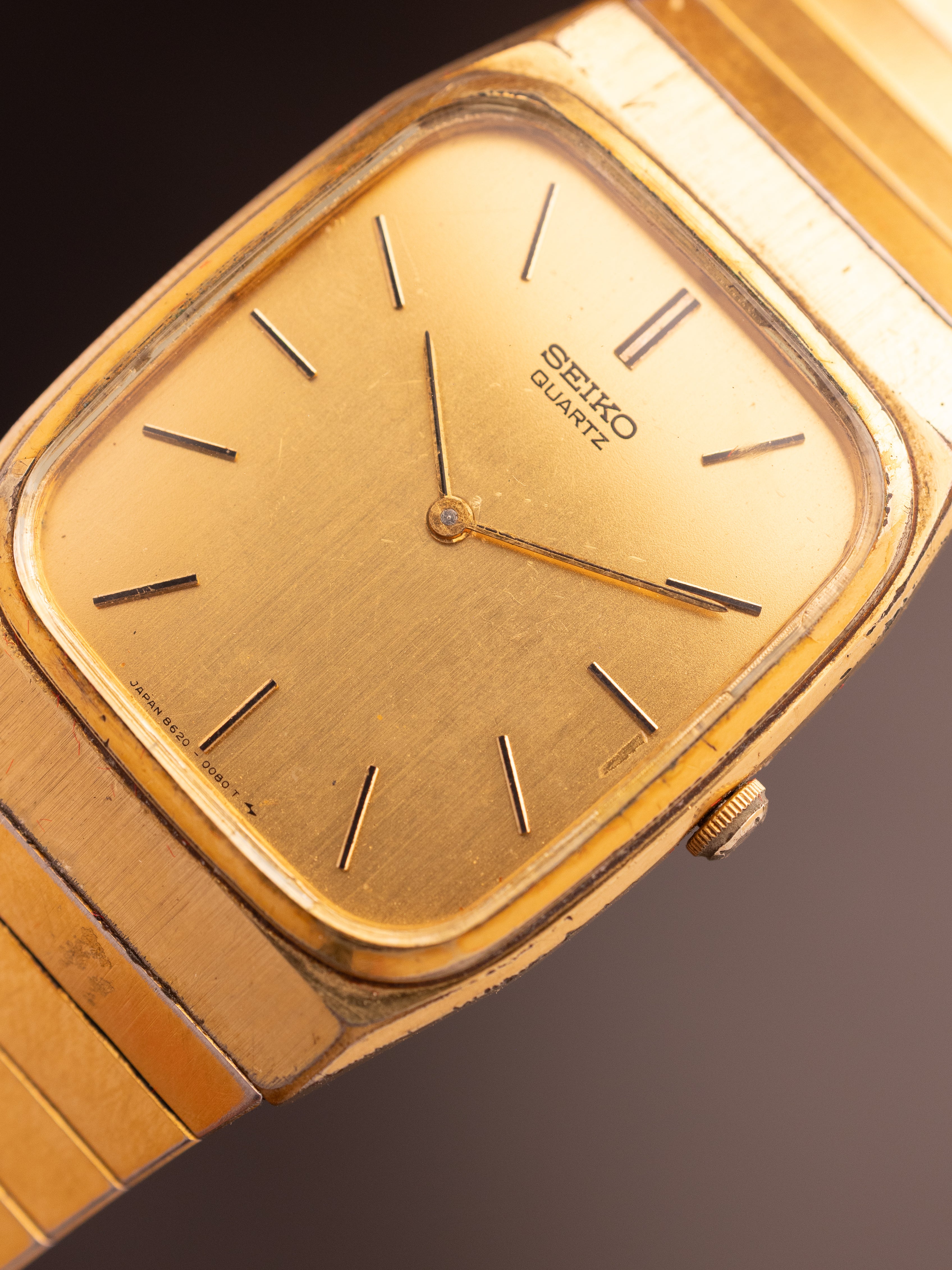 Seiko JDM Gold 290669 (Ref. 8620-5030 R0) (28mm; Quartz)