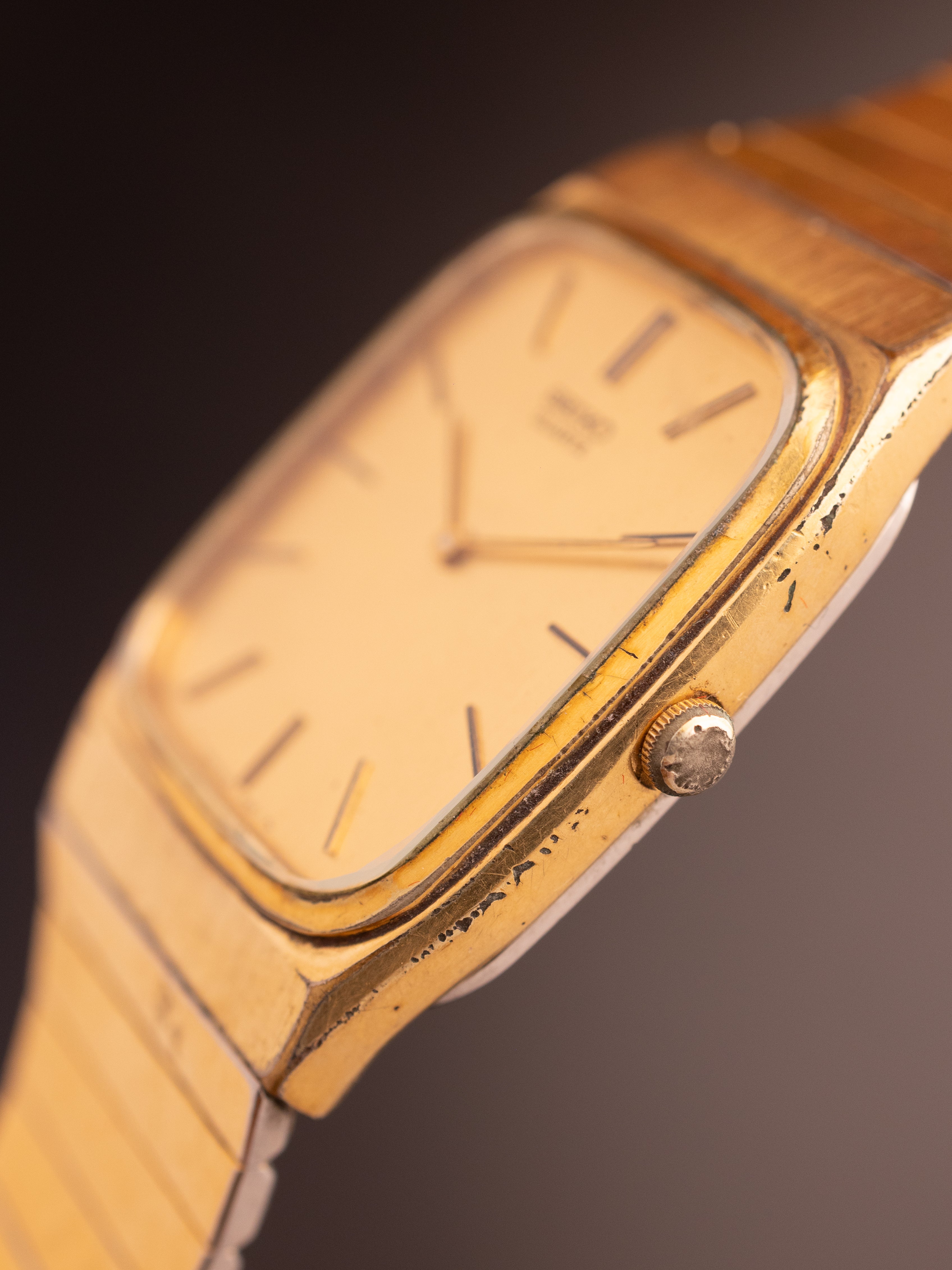 Seiko JDM Gold 290669 (Ref. 8620-5030 R0) (28mm; Quartz)