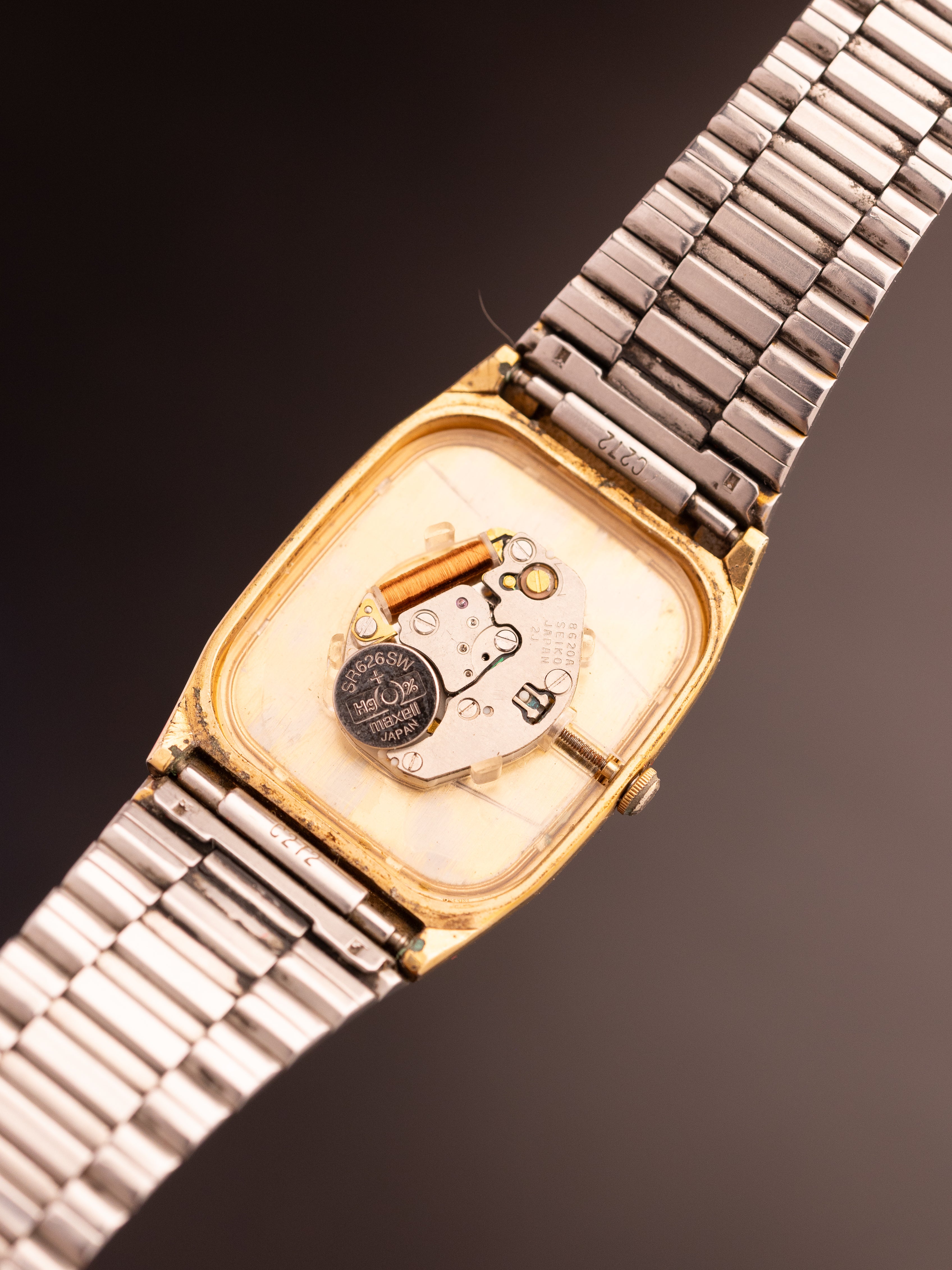 Seiko JDM Gold 290669 (Ref. 8620-5030 R0) (28mm; Quartz)