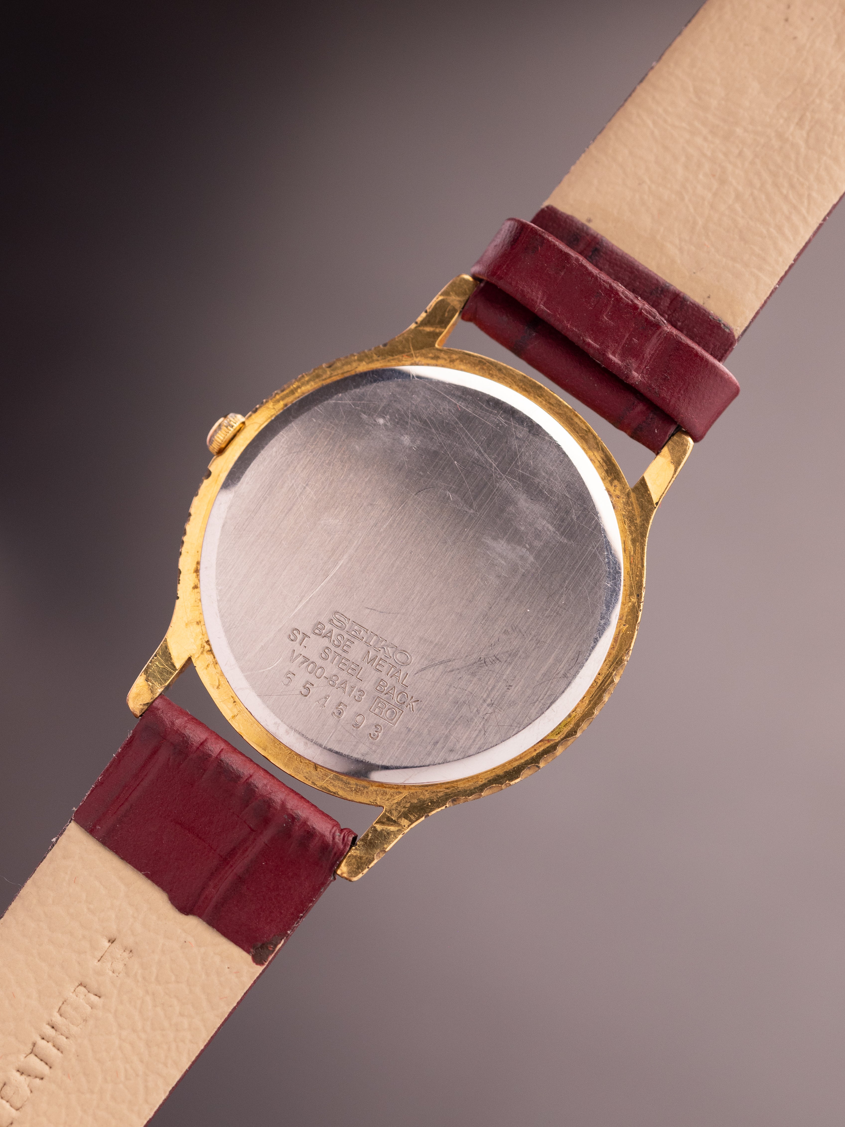 Seiko Chariot 554593 (Ref. V700-8A13) (34mm; Quartz)