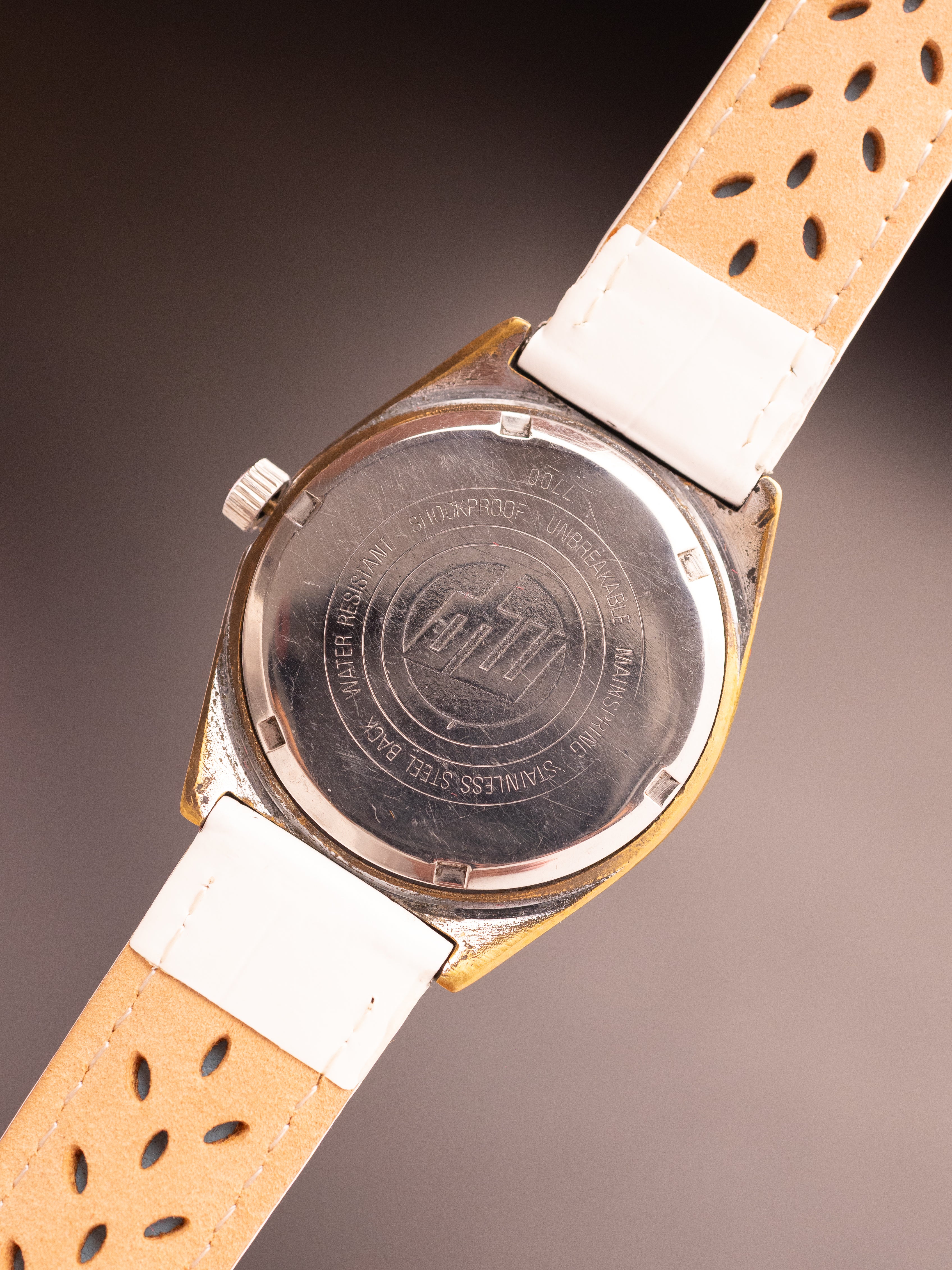 Bonus 17 Jewels Shockprotected (Ref. 7700) (35mm; Manual)
