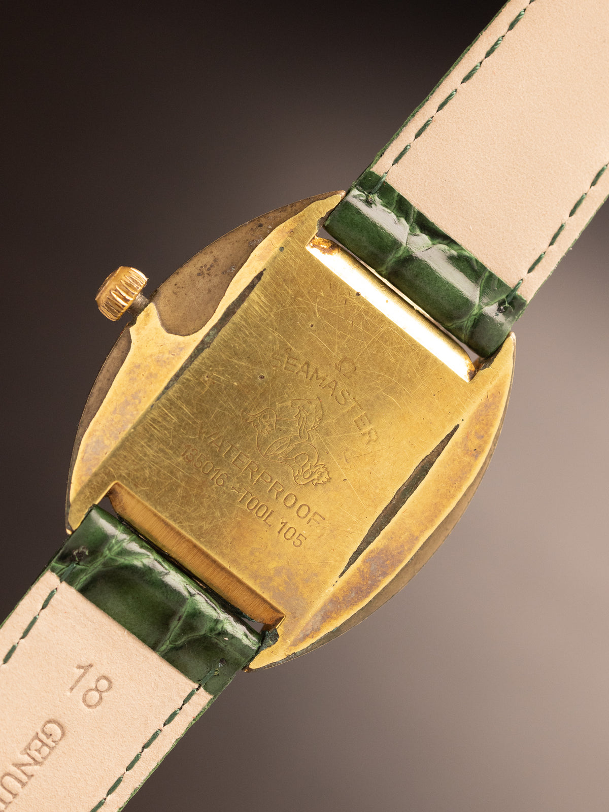 Omega Seamaster Cosmic Crosshair Dial Gold 26146021 Cal.601 (Ref. 135016-tool 105) (33mm; Manual)