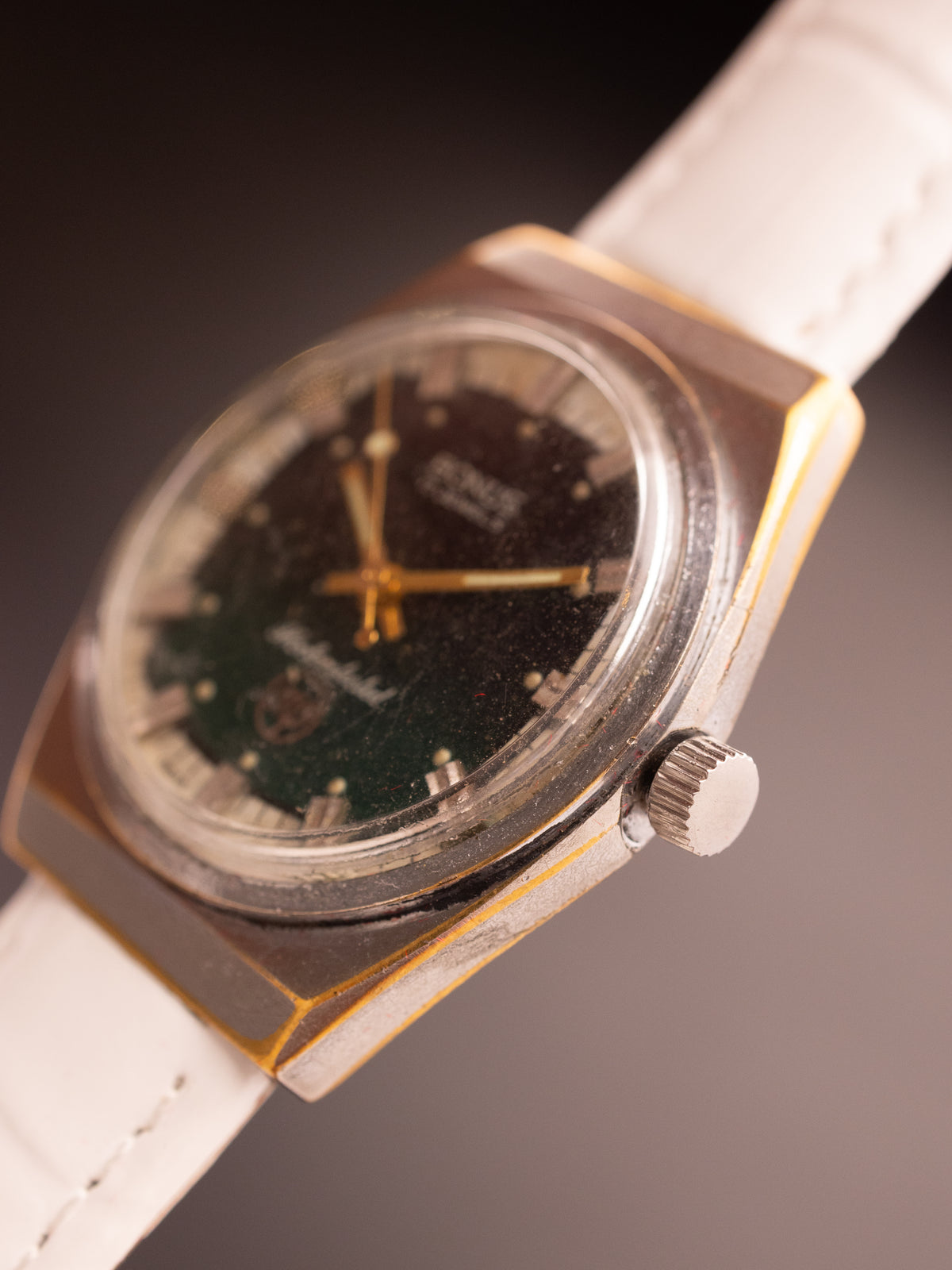 Bonus 17 Jewels Shockprotected (Ref. 7700) (35mm; Manual)