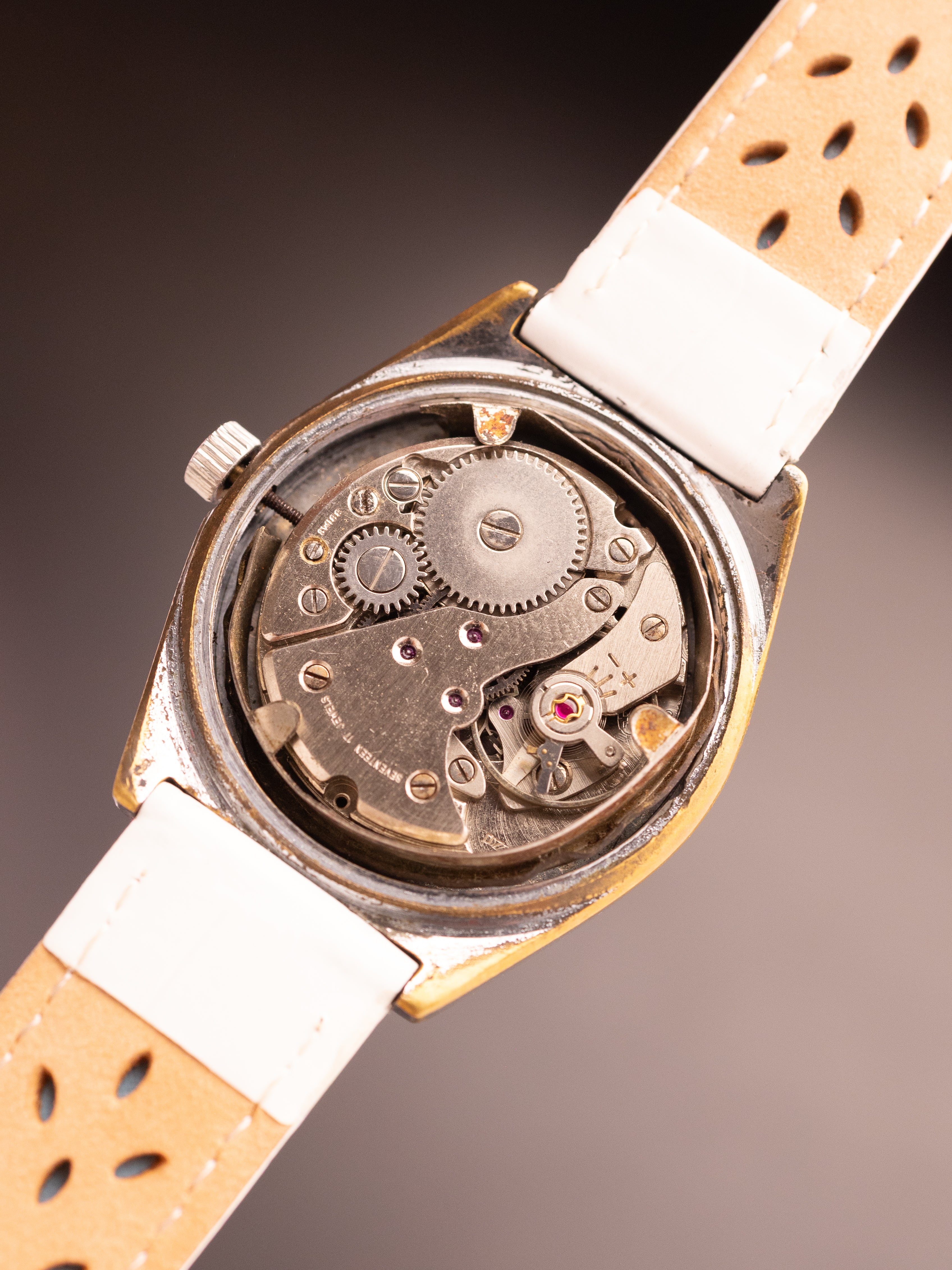 Bonus 17 Jewels Shockprotected (Ref. 7700) (35mm; Manual)