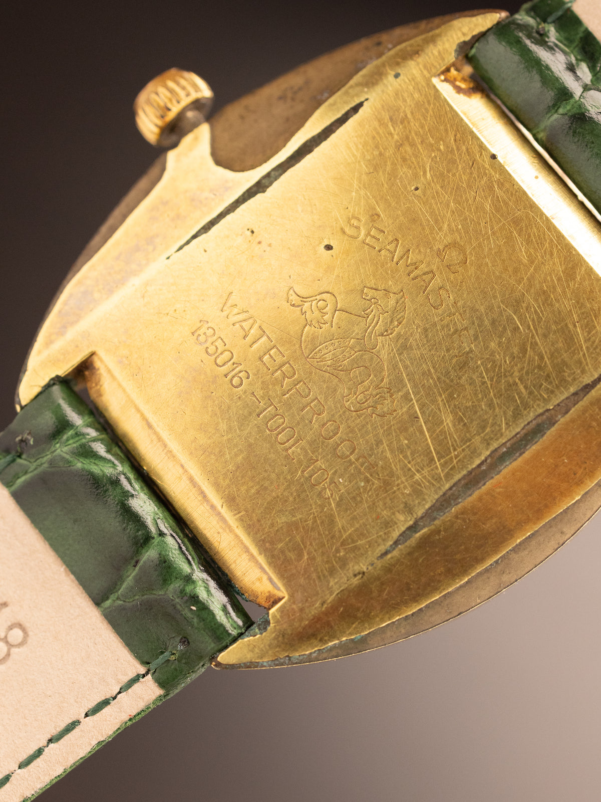 Omega Seamaster Cosmic Crosshair Dial Gold 26146021 Cal.601 (Ref. 135016-tool 105) (33mm; Manual)