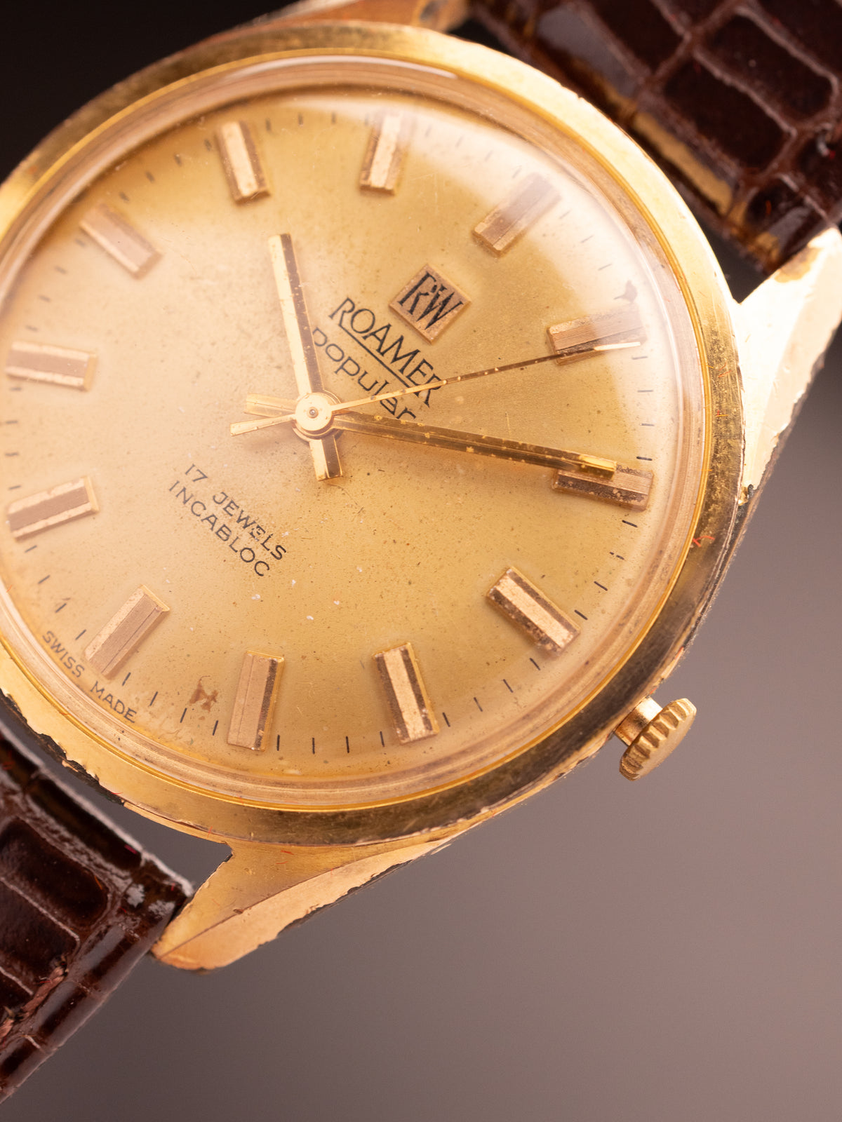 Roamer Popular Gold 17 Jewels (Ref. MOD 801-9320-301) (33mm; Manual)