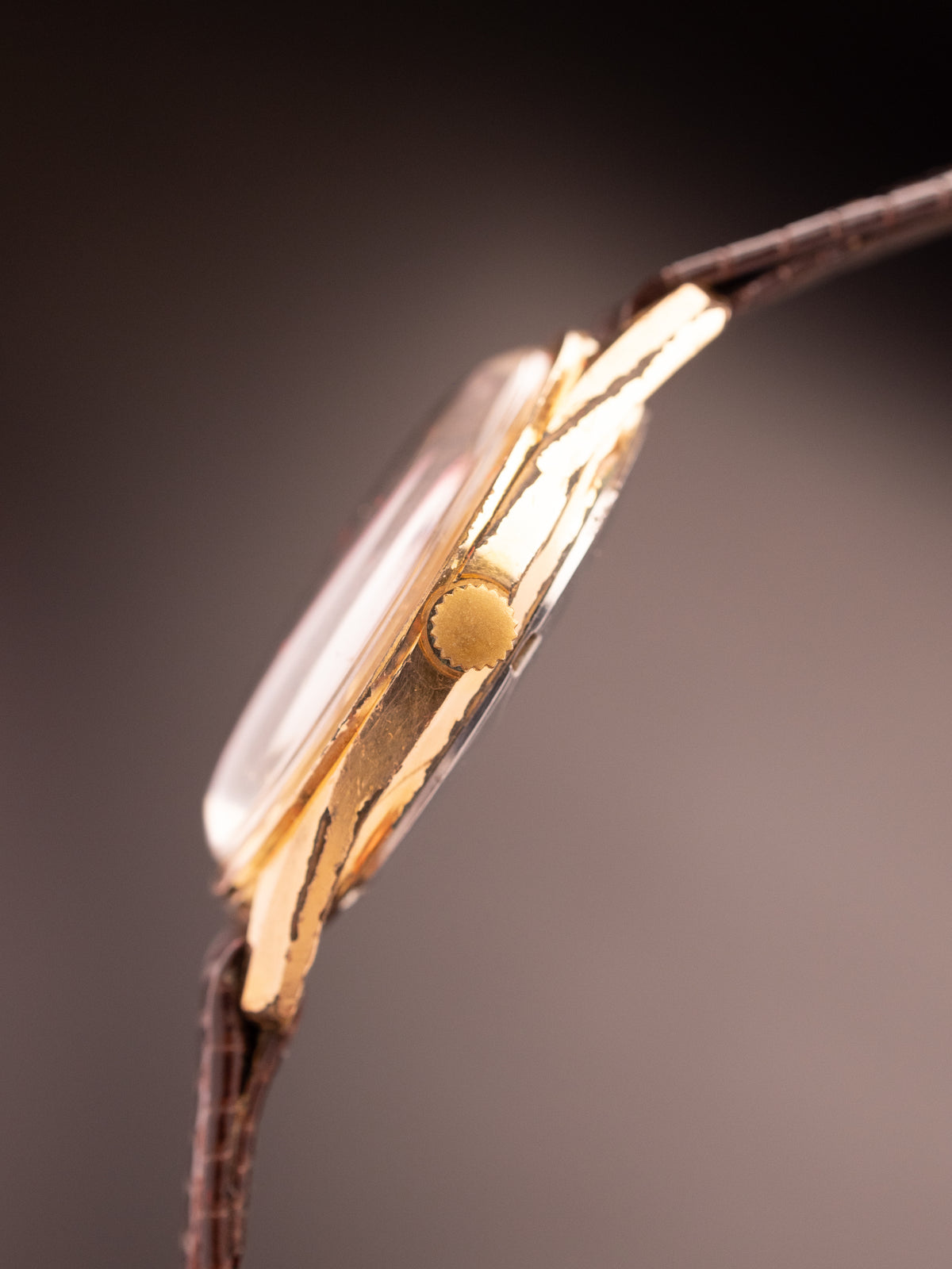 Roamer Popular Gold 17 Jewels (Ref. MOD 801-9320-301) (33mm; Manual)