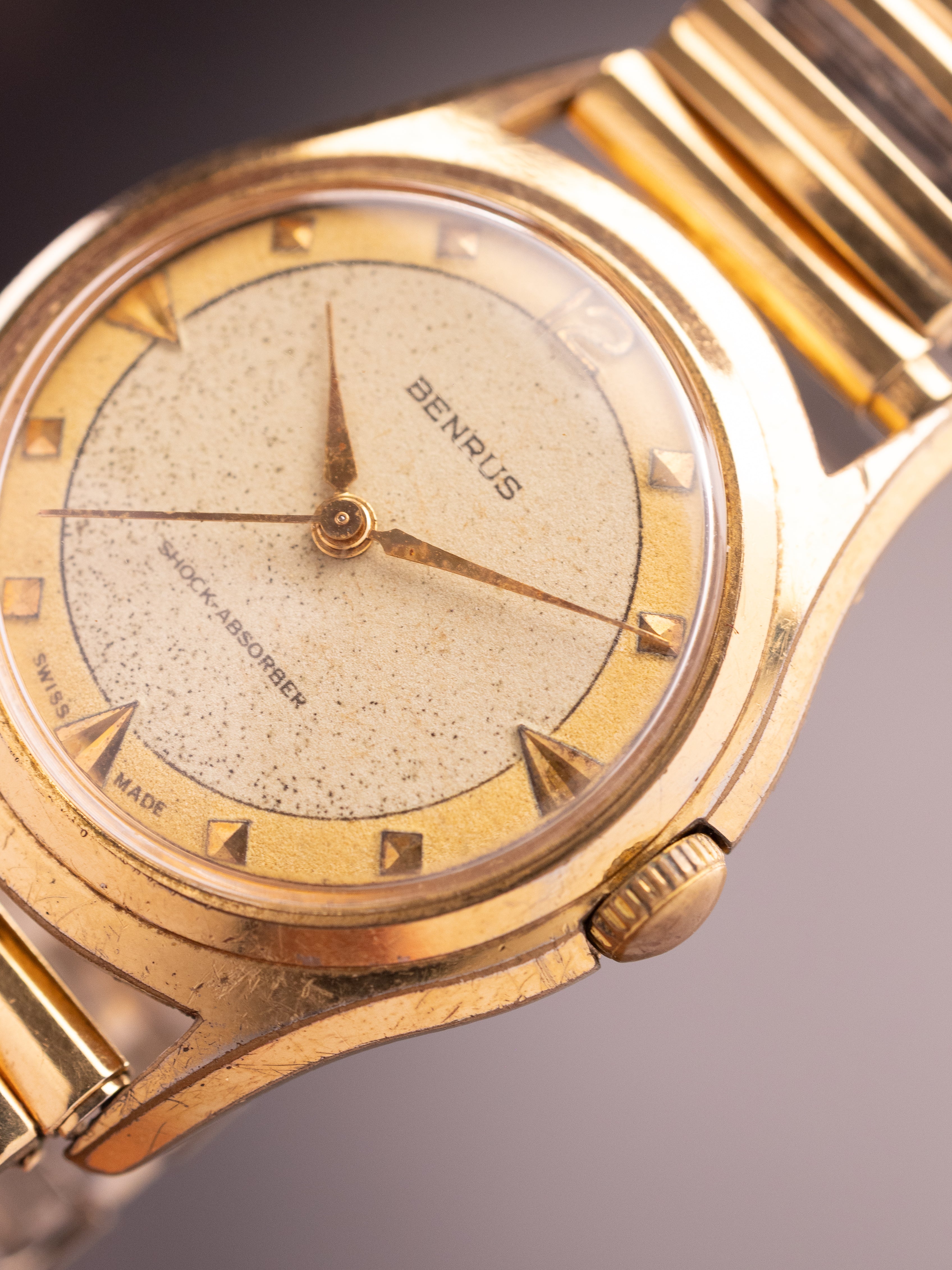 Benrus (Ref. DR 23) (33mm; Manual)