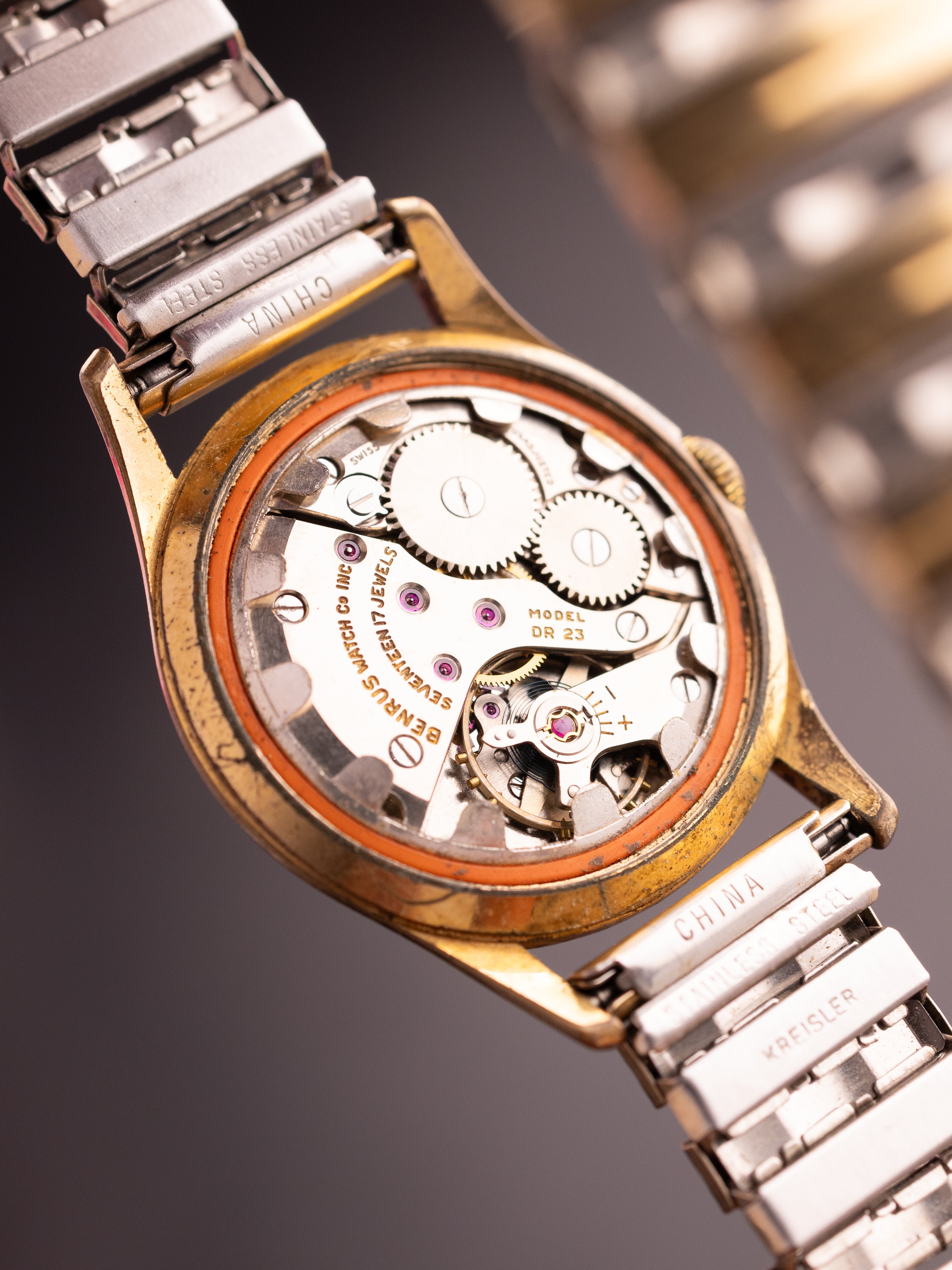 Benrus (Ref. DR 23) (33mm; Manual)