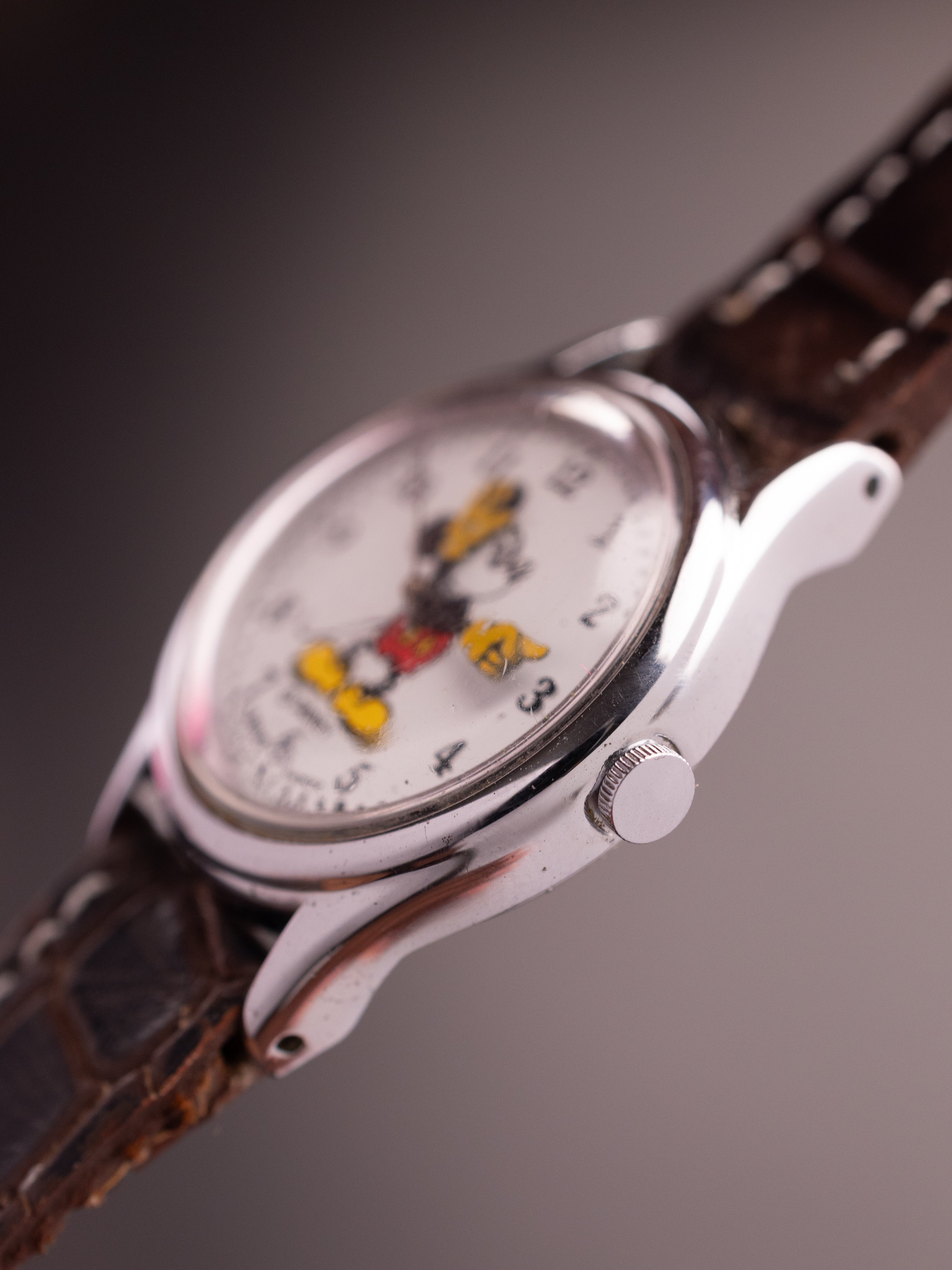 Seiko Mickey Mouse (Ref. V515-6080 A1) (26mm; Quartz)