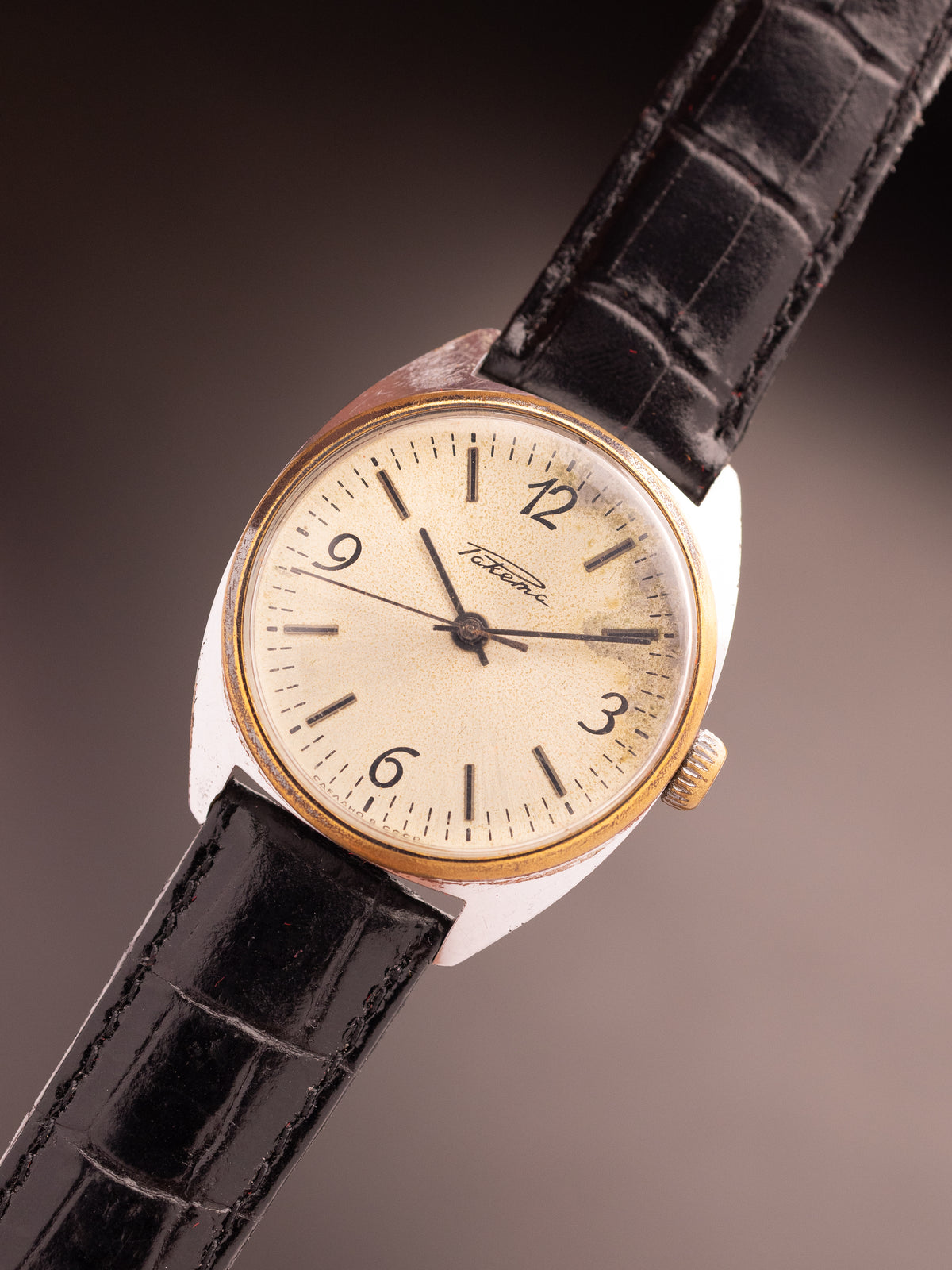 Raketa Case (Ref. 040557) (33mm; Manual)