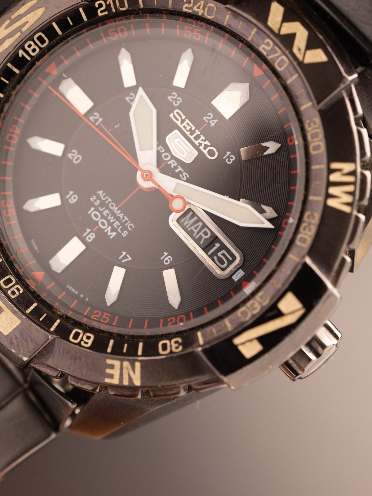 Seiko 5 Sports Compass Bezel SNZJ11K1 (Ref. 7S36-04M0) (44mm; Automatic)