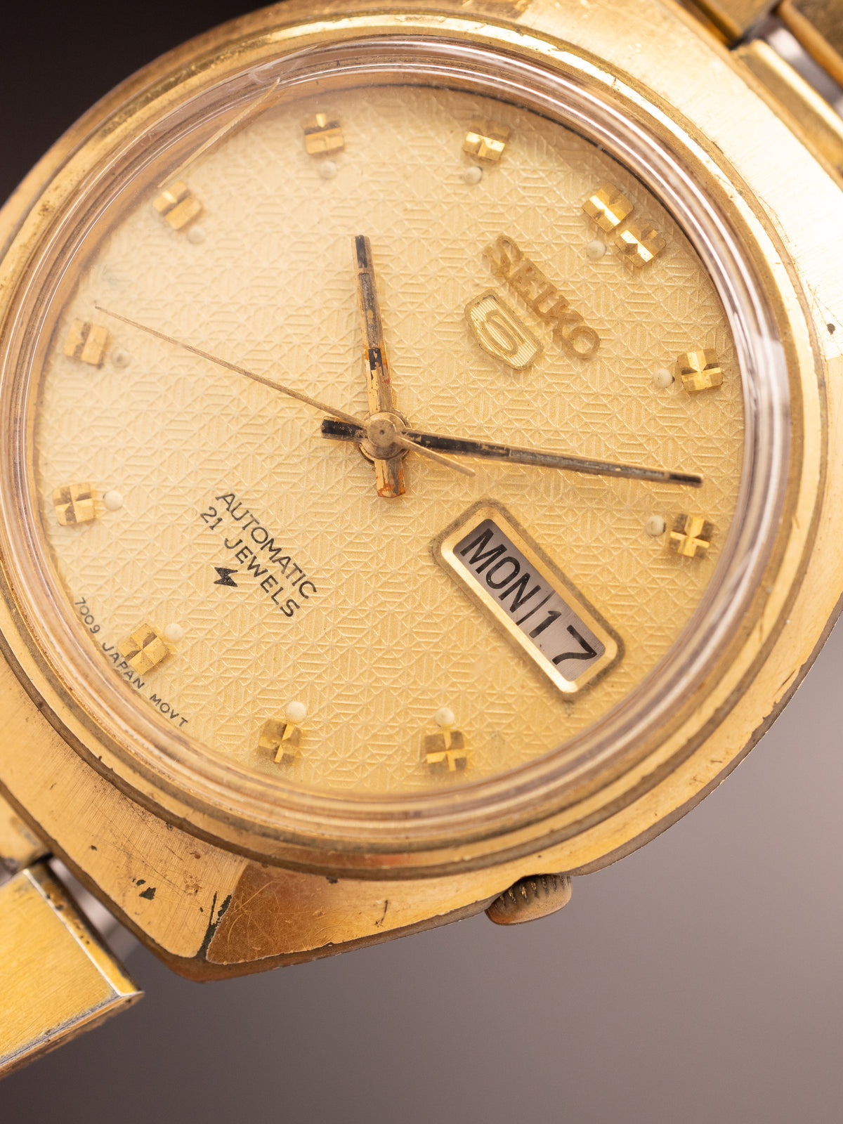 Seiko 5 All Gold 963936 (Ref. 7009-8450) (37mm; Automatic) (Super Rare)