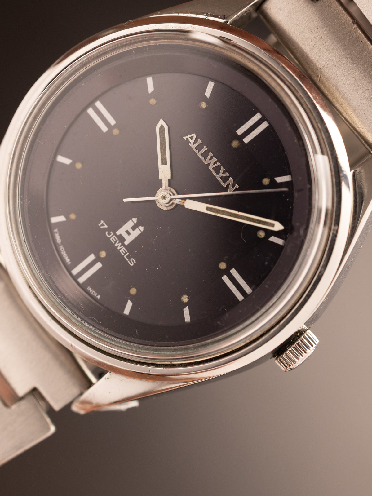 Allwyn MINT 131563 (Ref. Y380-8040) (36mm; Manual)