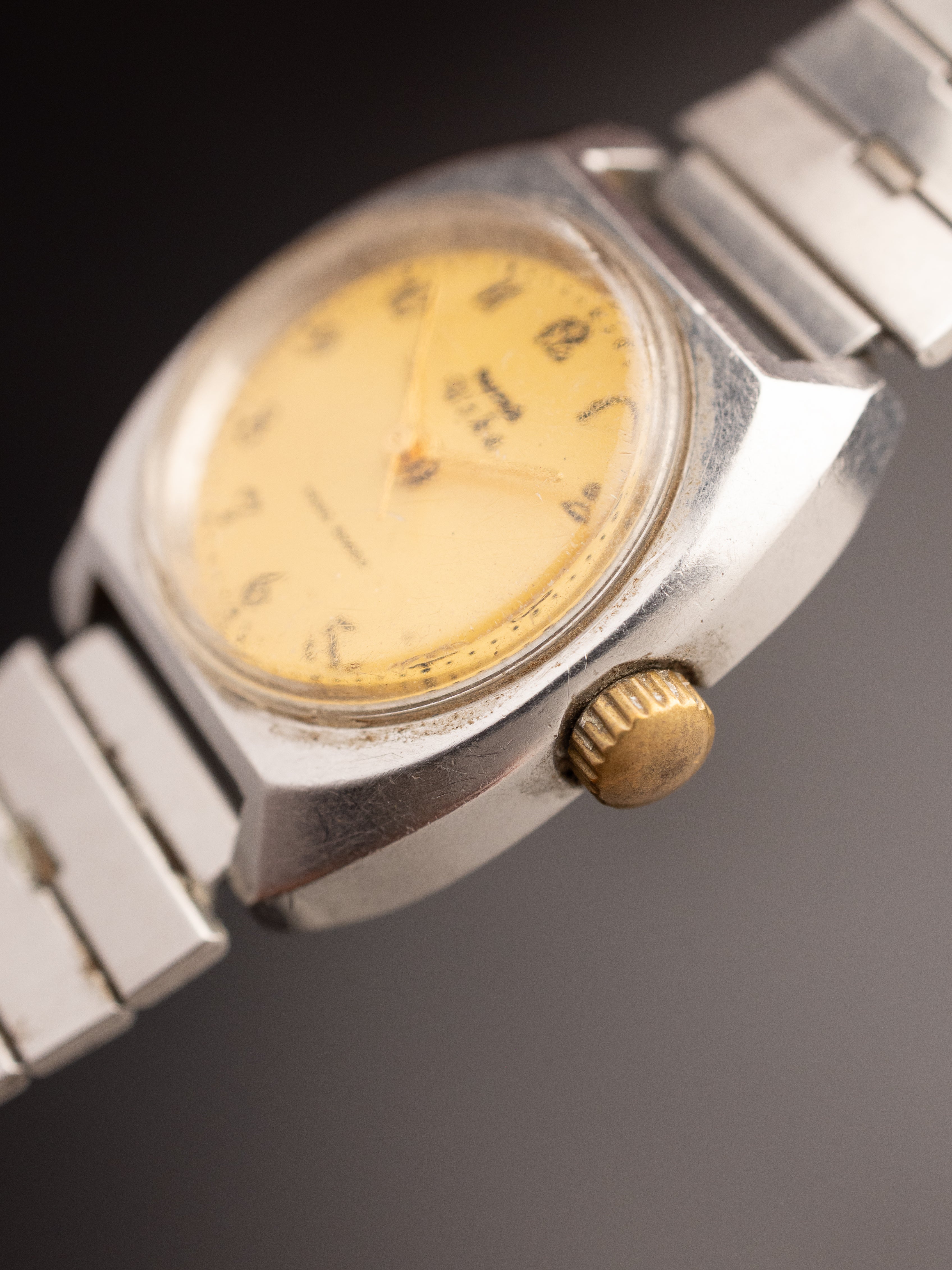 HMT Usha (Ref. 140496) (25mm; Manual)