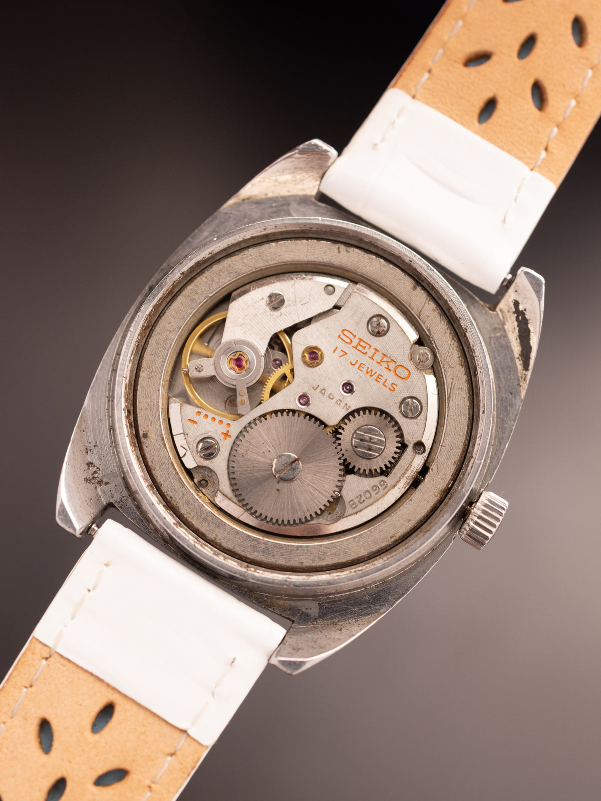 Seiko Hi Beat 370560 (Ref. 6602-8070) (35mm; Manual)