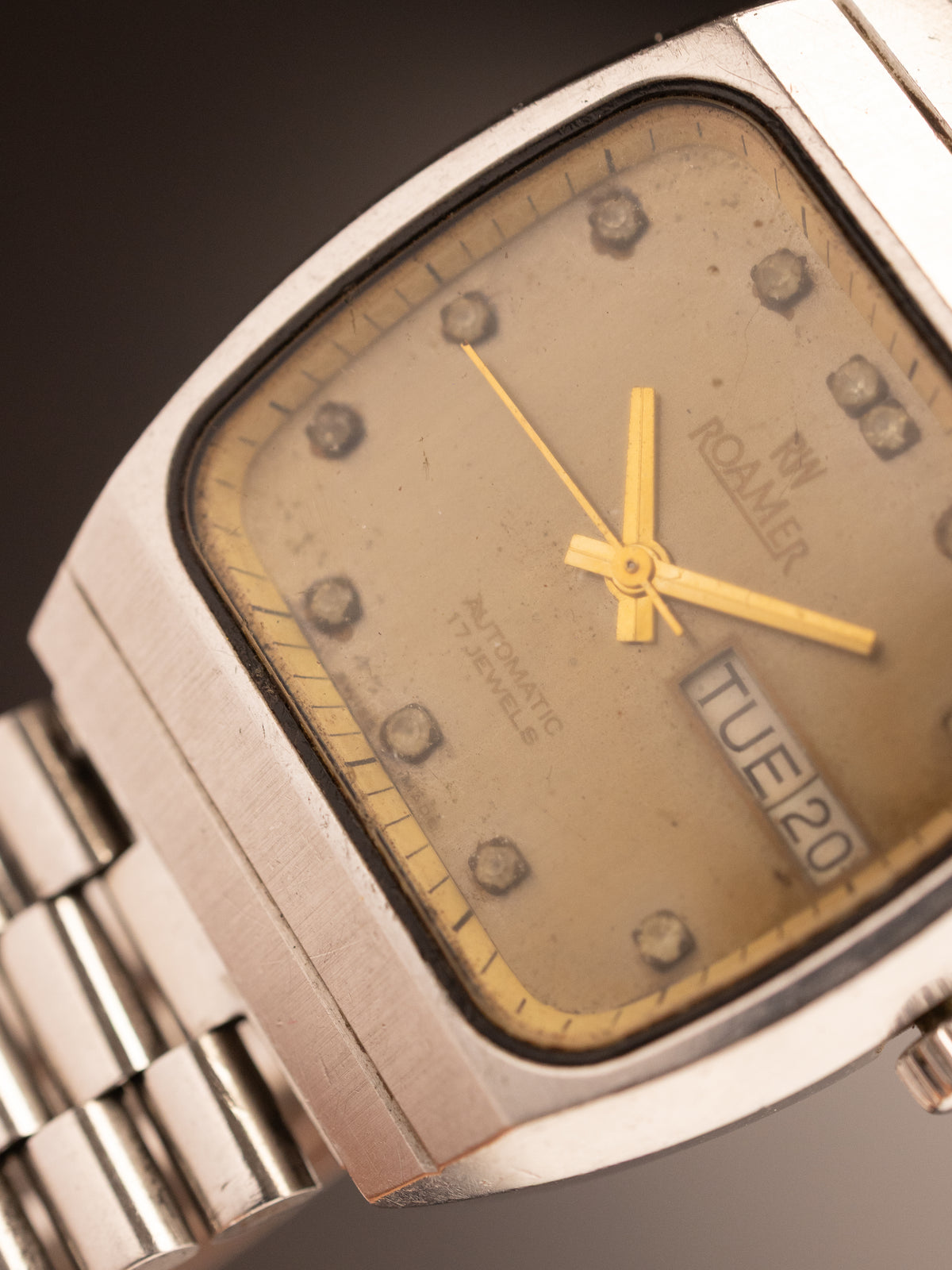 Roamer 17 Jewels (Ref. 689-6000-41) (33mm; Automatic) (Rare)