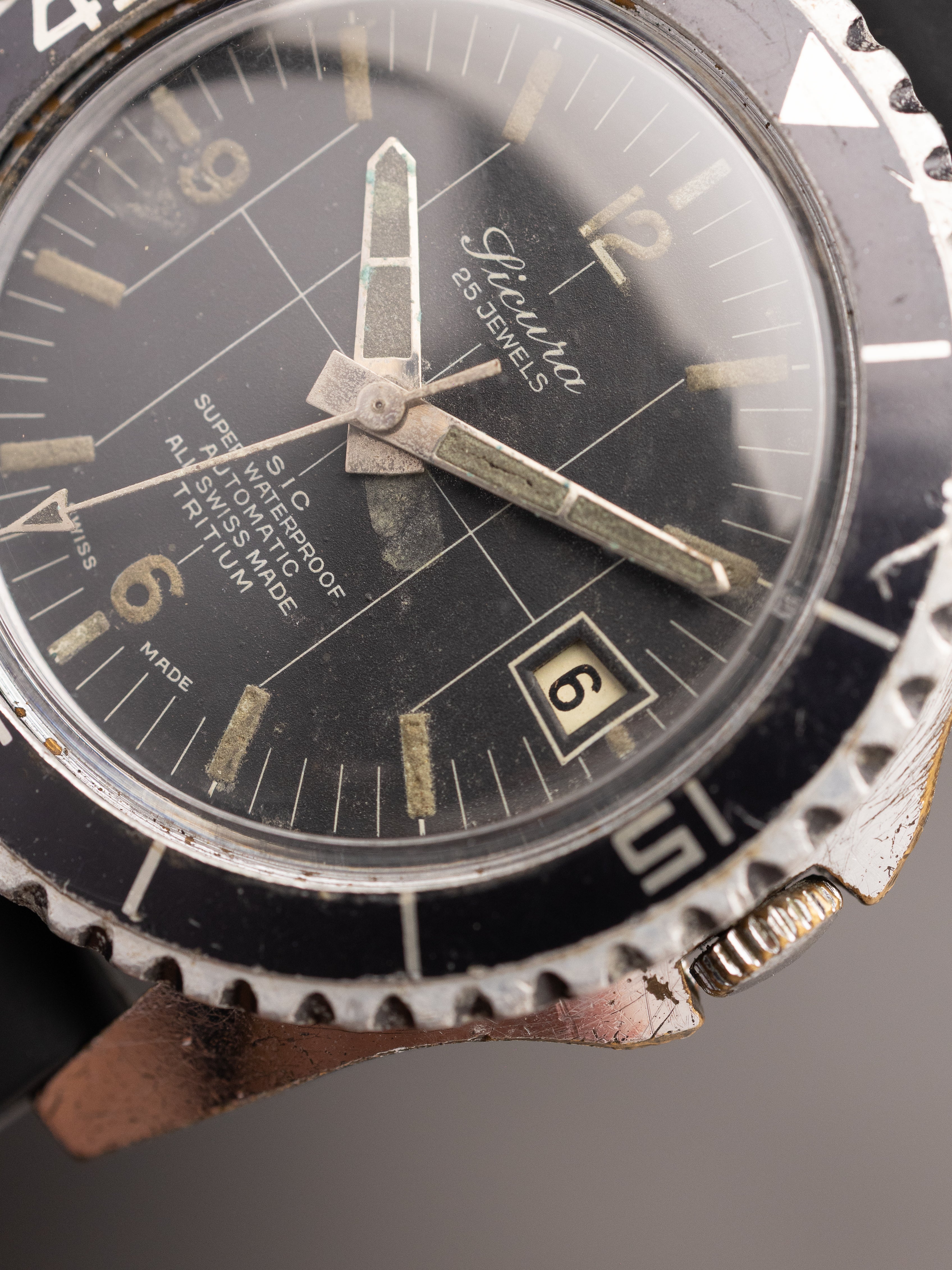 Sicura Submarine Diver 25 Jewels Very (Ref. Brietling) (39mm; Automatic) (Very Rare)