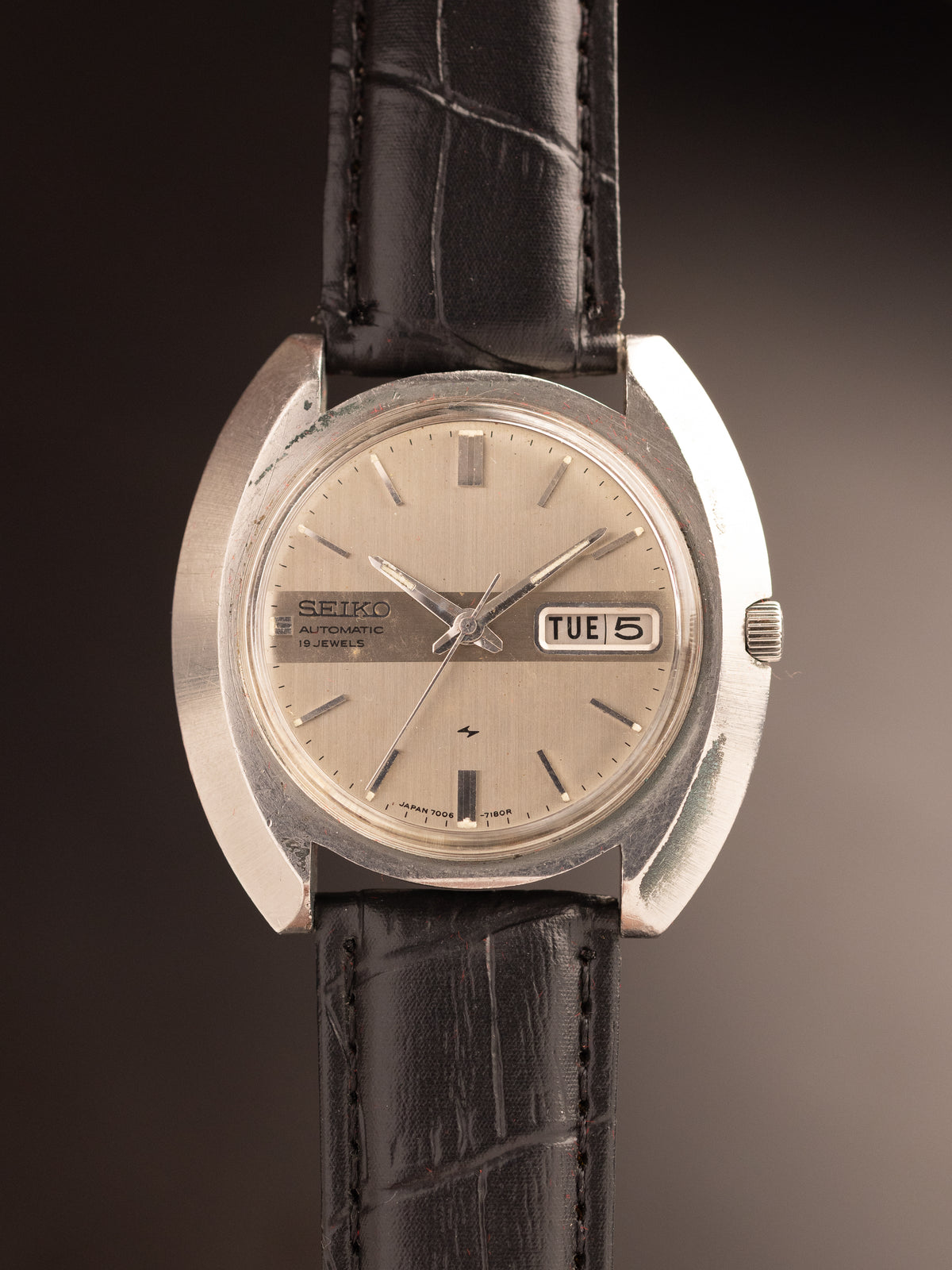 Seiko Hi Beat " Batman " 330889 (Ref. 7006-7080) (40mm; Automatic)
