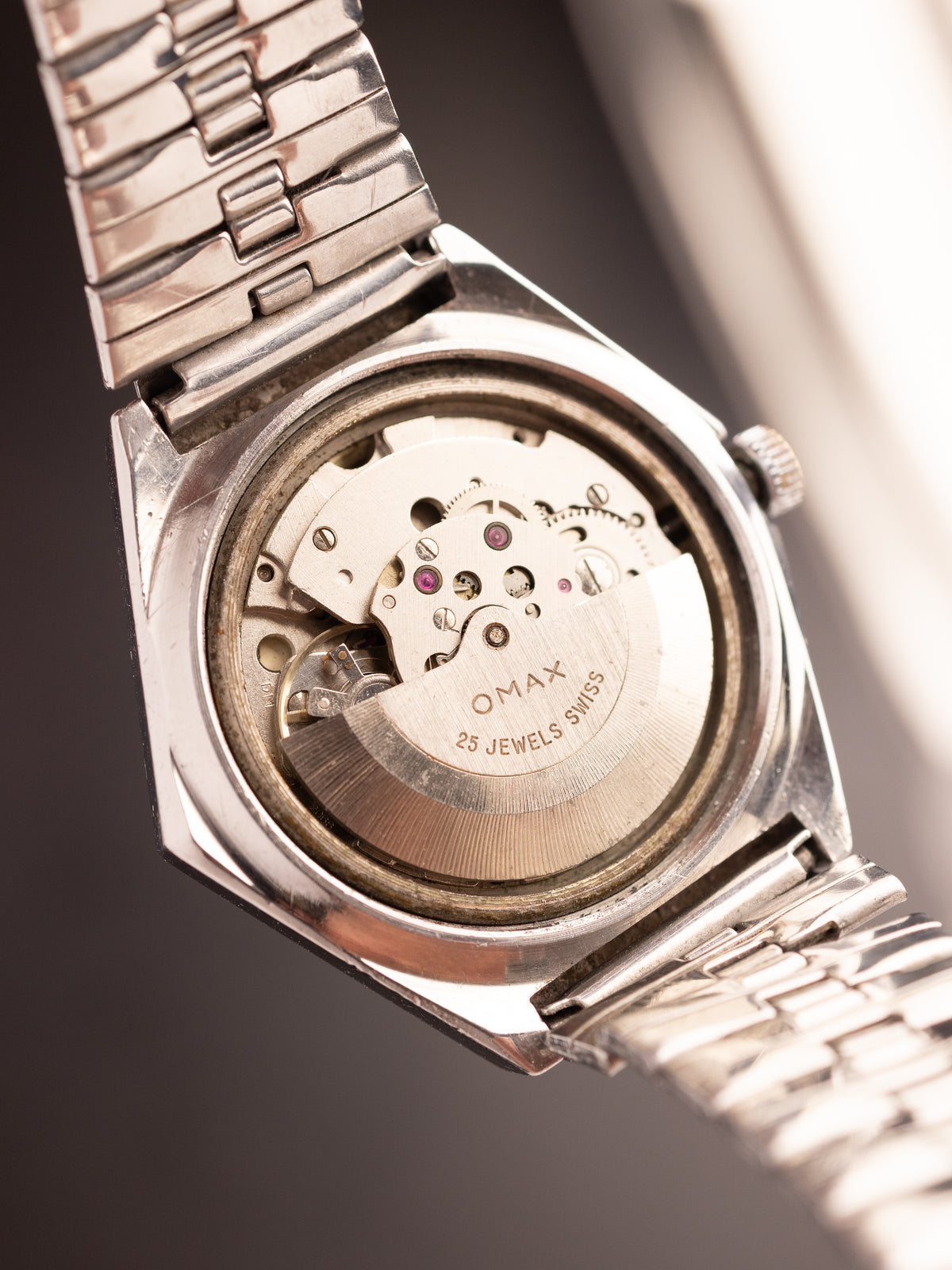 OMAX 9 25 Jewels (Ref. 35-166G) (39mm; Automatic) (Super Rare)