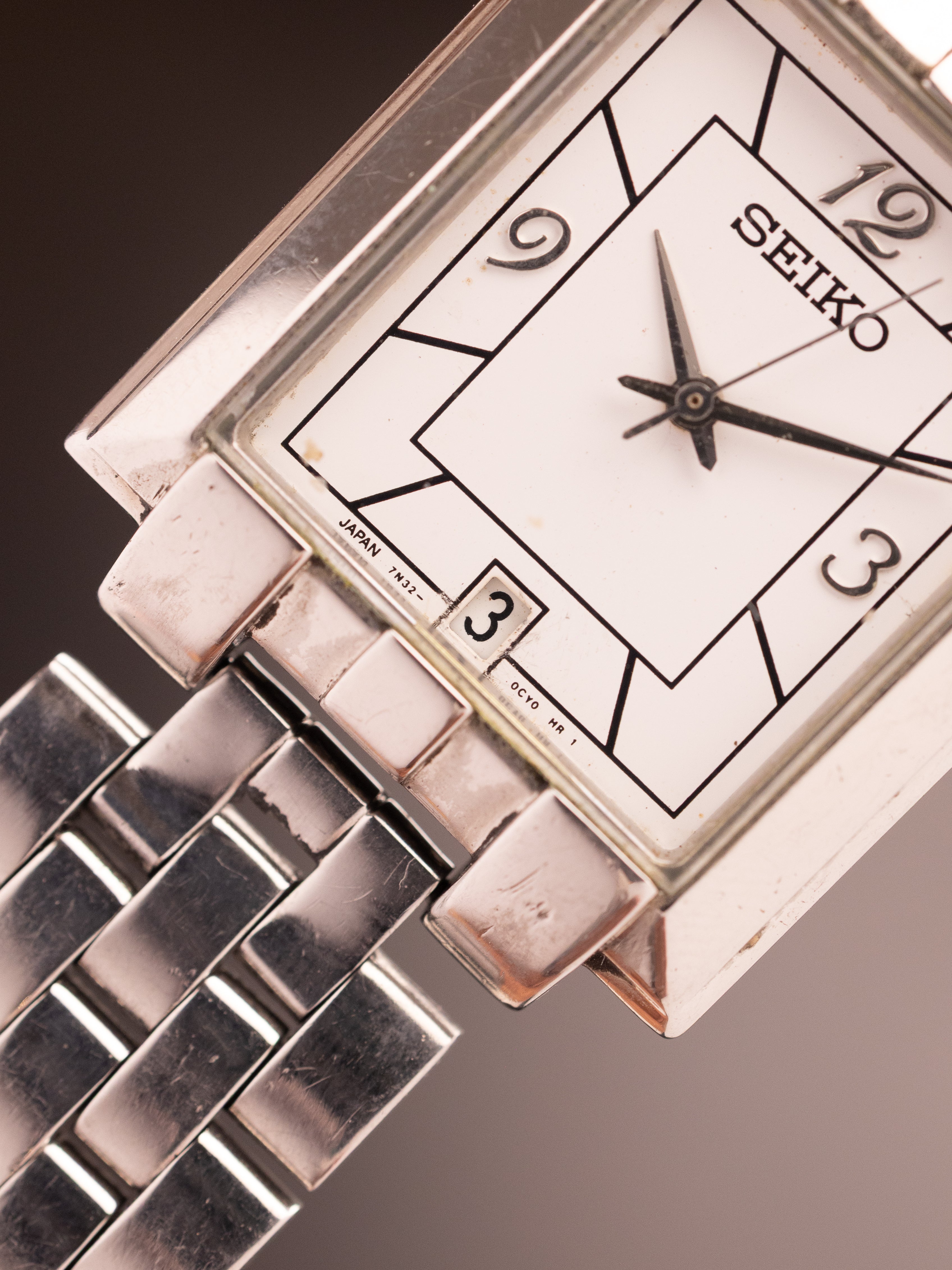 Seiko Kasa 390183 (Ref. 7N32-OBY0 R2) (27mm; Quartz)