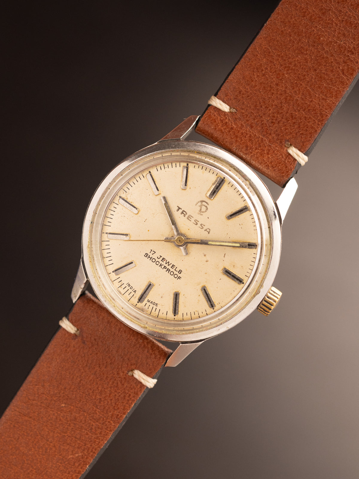 Tressa 17 Jewels Brown White Thread Strap (Ref. Unknown) (33mm; Manual)