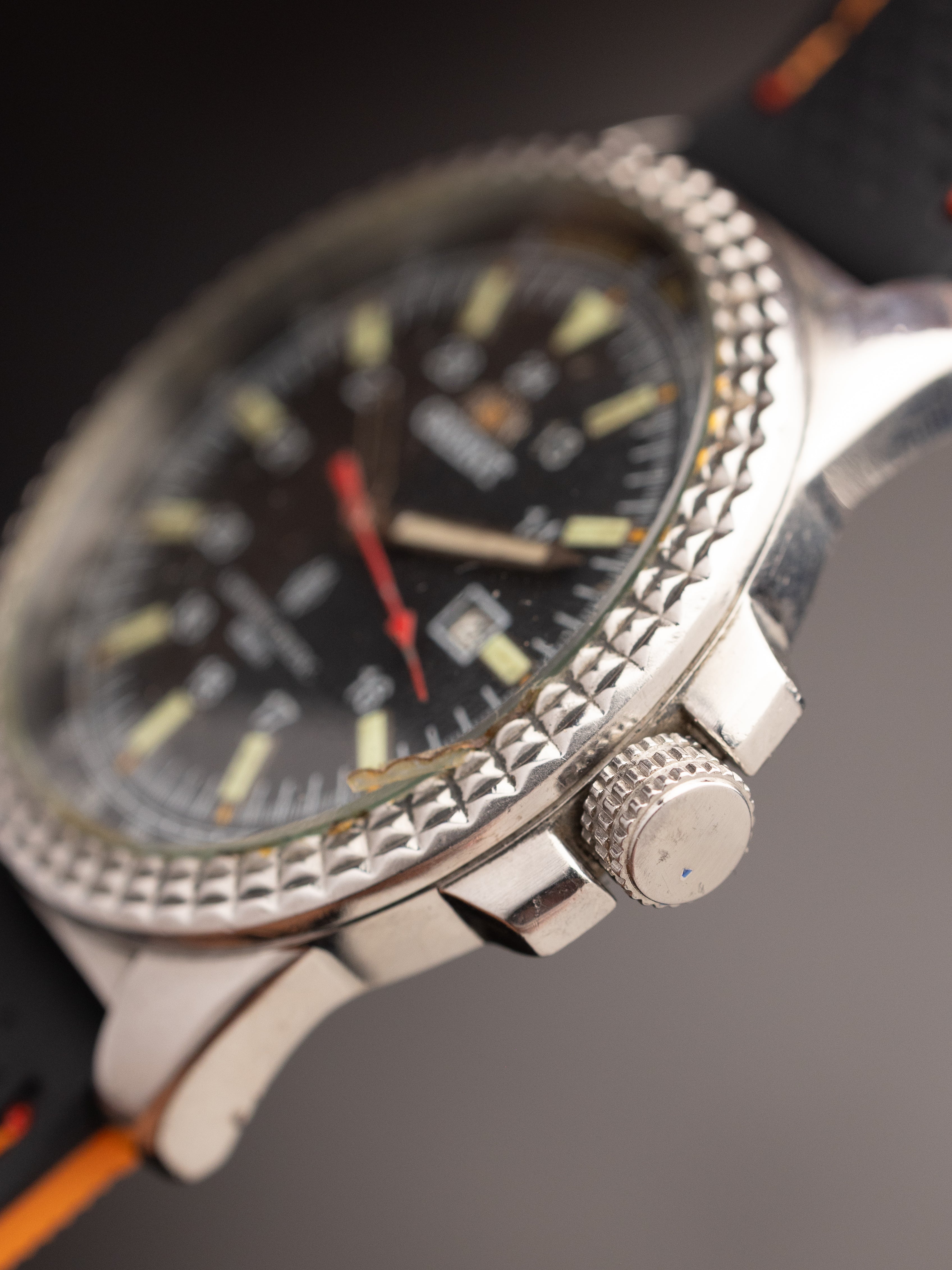 Orient Sports 50 M 691372 (Ref. UN9W-00 CS) (42mm; Quartz)