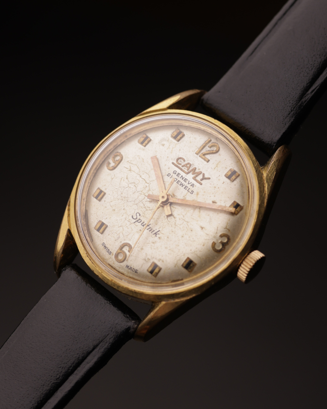 Camy Sputnik Vintage Watch 21 Jewels Swiss Made Textured Dial 1960s