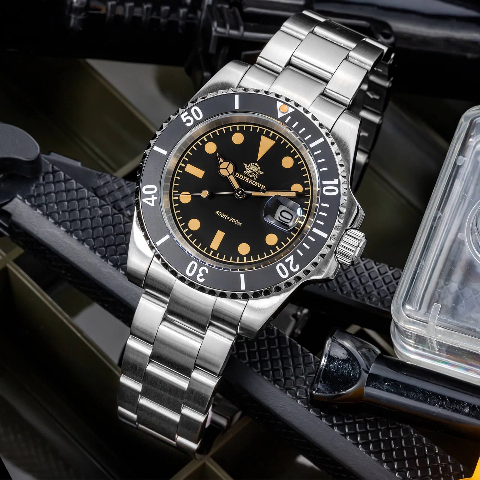 ADDIESDIVE 41mm Retro Sub Quartz Watch AD2054
